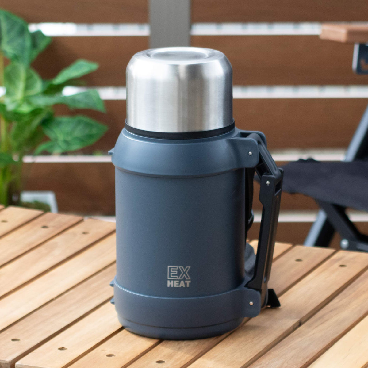 水筒 1.5L エクスヒート ステンレスボトル1500 保温保冷 ( 保温 保冷 コップ飲み ステンレスボトル コップ メガボトル 大容量 ワンタッチ マグ ボトル 真空二重構造 おしゃれ アウトドア ハンドル ベルト付き )