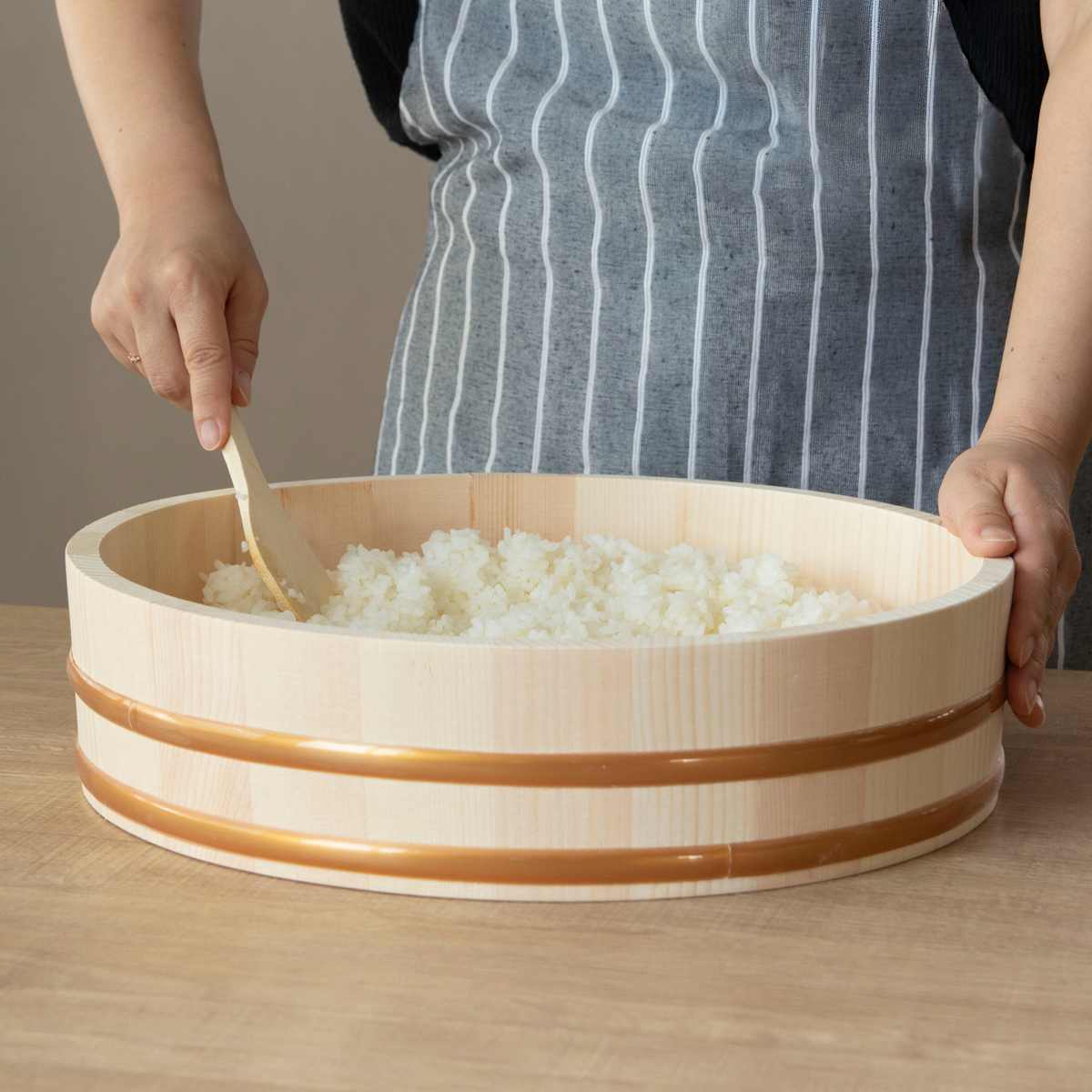 すし桶 寿司桶 飯台 木製 36cm 約7合用 ( 木製飯台 おひつ 飯切 すしおけ 酢飯 寿司 7合 半切 スシ桶 すし おけ 天然木 器 桶 36 センチ )