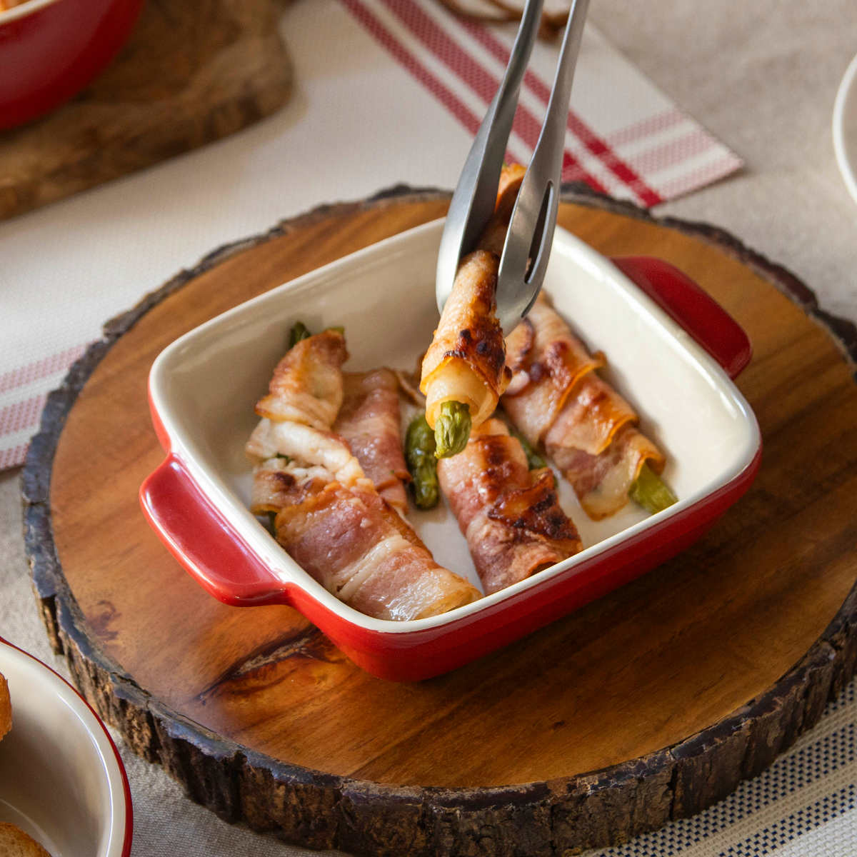 グラタン皿 14cm 正方形 深型 陶磁器 ( 電子レンジ対応 オーブン対応 トースター対応 耐熱皿 食器 耐熱容器 四角 スクエア 角 耳付き 一人用 グラタン ラザニア おしゃれ かわいい )