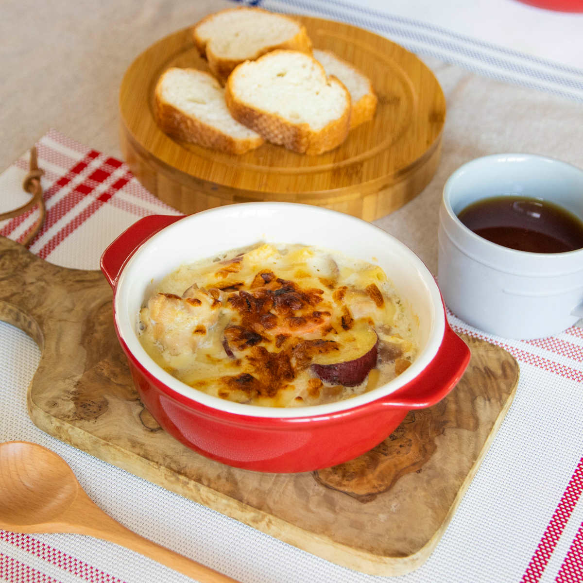 グラタン皿 15cm 丸型 深型 陶磁器 ( 電子レンジ対応 オーブン対応 トースター対応 耐熱皿 食器 耐熱容器 丸 ラウンド 円形 耳付き 一人用 グラタン ラザニア おしゃれ かわいい )