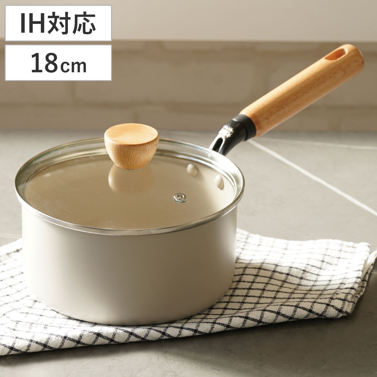 片手鍋 18cm 深型 IH対応 ガラス蓋付き スプル （ ガス火対応 オール熱源対応 ソースパン なべ 軽量 アルミ フッ素加工 こびりつきにくい ガラスふた付 ミルクパン 木製ハンドル 軽い おしゃれ かわいい ）