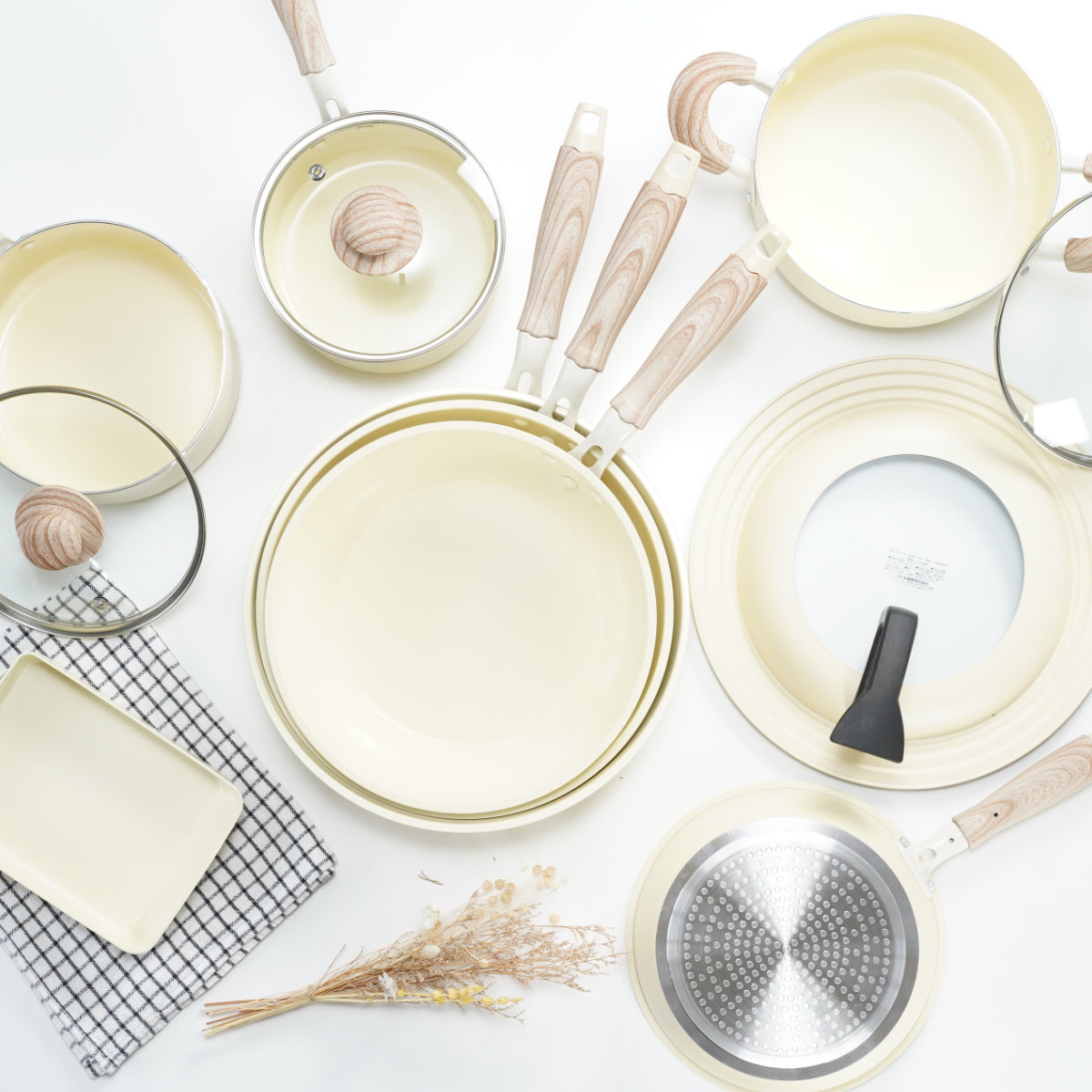 フライパン 蓋 24~28cm ガラス窓付き ハルミック スタンドパンカバー ( 兼用蓋 フライパンカバー 鍋蓋 自立 立つ フライパンフタ フライパン蓋 パンカバー スタンド式 ガラス蓋 兼用フタ フライパンのふた ハンドル付き ) 【ペールピンク】 ペールピンク