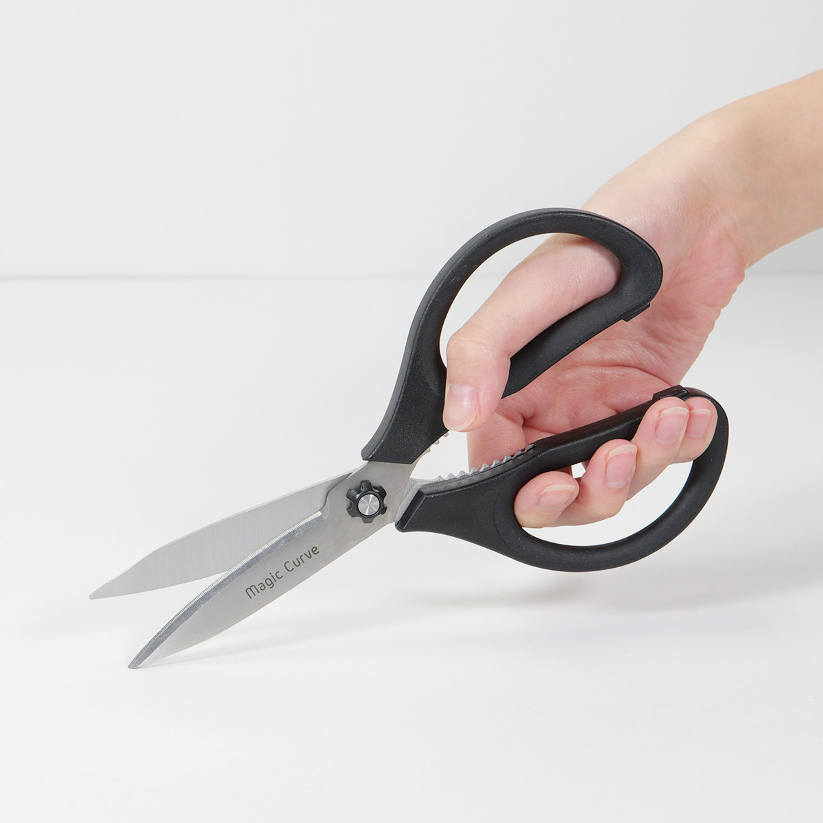 キッチンばさみ マジックカーブ よく切れるギザ刃ハサミ ( キッチンバサミ 食洗機対応 キッチンハサミ キッチンはさみ 料理バサミ ギザ刃 はさみ ハサミ 鋏 下ごしらえ用品 調理器具 調理用品 )