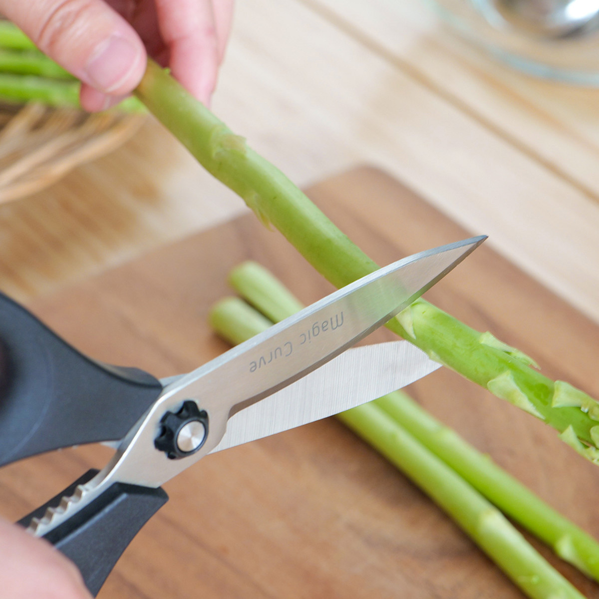 キッチンばさみ マジックカーブ よく切れるギザ刃ハサミ ( キッチンバサミ 食洗機対応 キッチンハサミ キッチンはさみ 料理バサミ ギザ刃 はさみ ハサミ 鋏 下ごしらえ用品 調理器具 調理用品 )