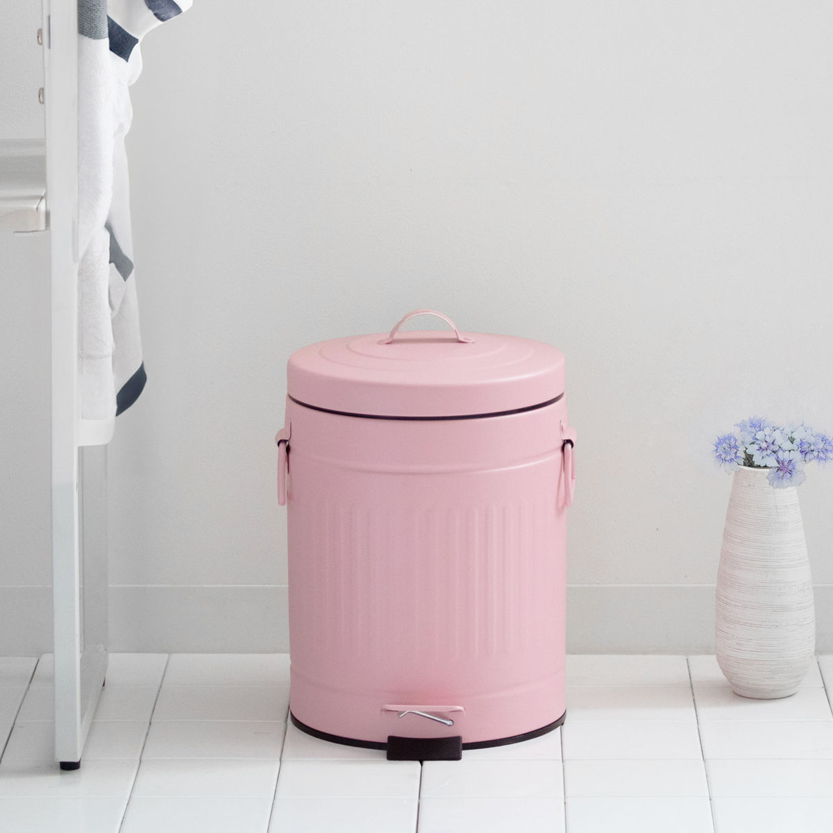 ゴミ箱 ペダルペール クラウス 5L ( ごみ箱 5リットル ペダル式 ふた付き キッチン リビング 分別 おしゃれ 静音 丸 ダストボックス 踏みフタ インナーボックス 付き ピンク ホワイト ) 【ホワイト】 ホワイト