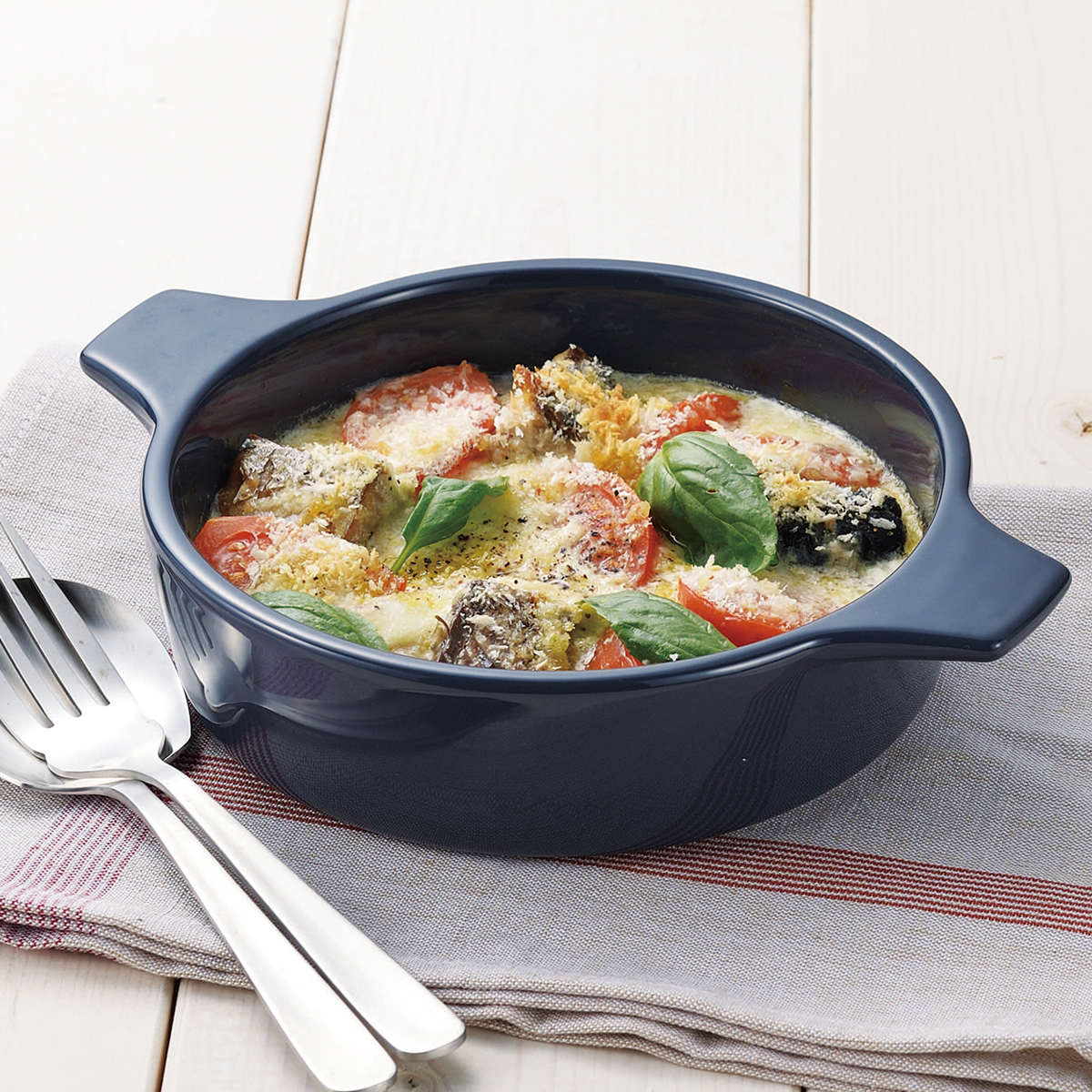 電子レンジ調理器 15cm 浅型 オーブン対応 レンジ鍋 ( 電子レンジ 調理器具 調理容器 オーブン 蓋付き 両手鍋 鍋 両手なべ 調理鍋 電子レンジ調理皿 レンジ 調理 料理 盛り付け 器 15センチ なべ 簡単 便利 ) 【ネイビー】 ネイビー