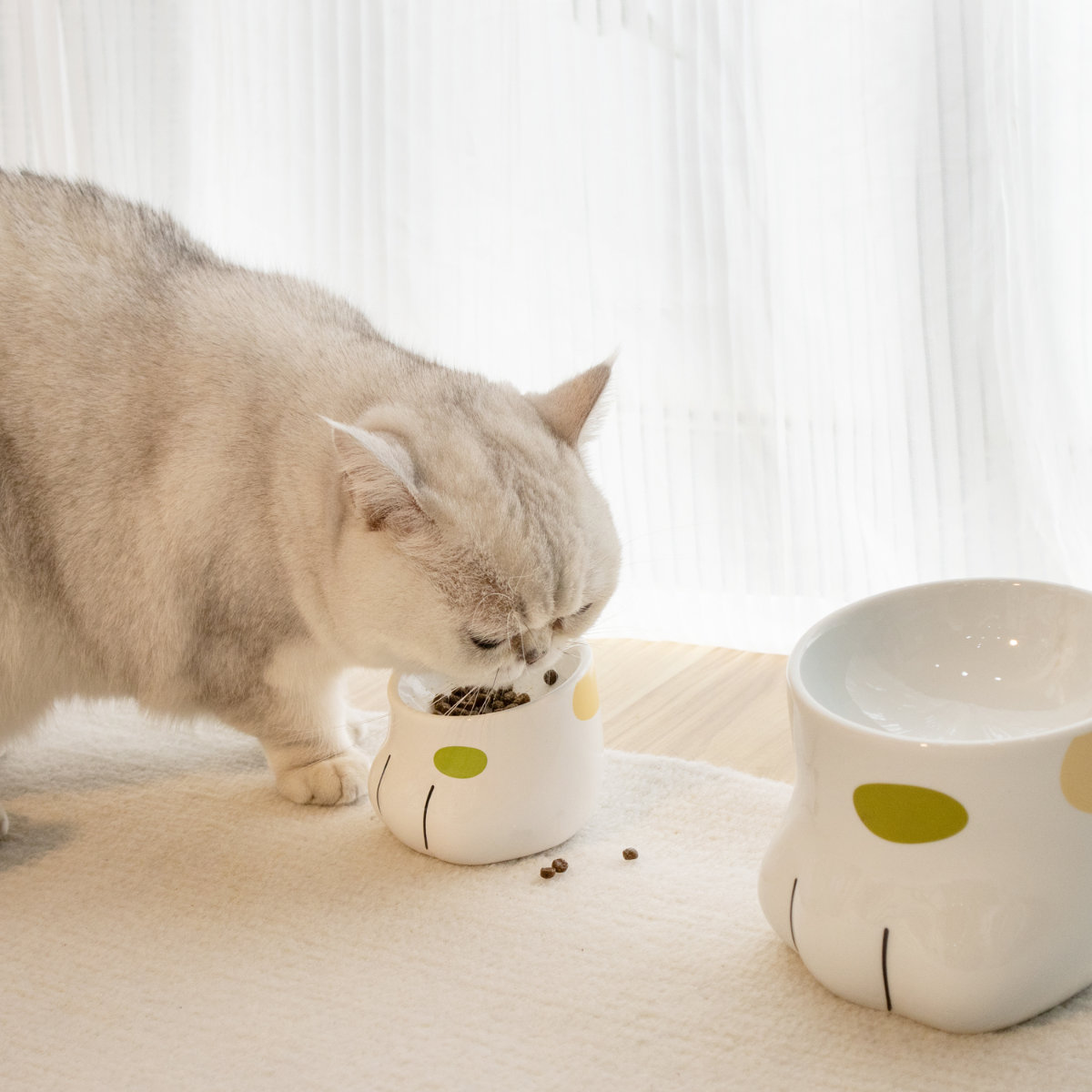 フードボウル 肉球フードボウル 犬 猫 高さがある ( ペットボウル 脚付き 斜め 犬用 猫用 ペット用 餌皿 エサ皿 食べやすい ペットフードボウル ペット用食器 えさ入れ 滑りにくい ペット用品 )