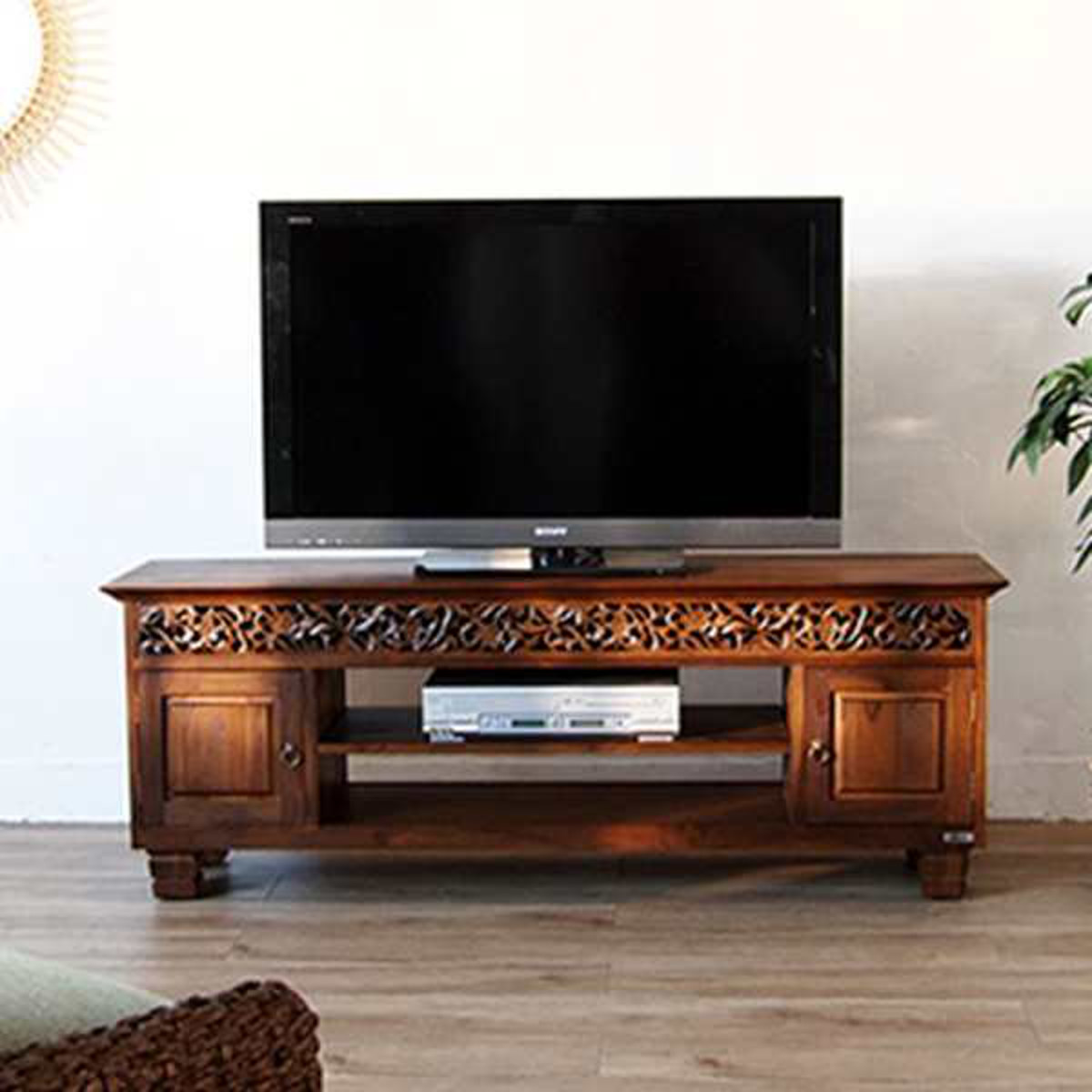 彫刻入り木製ラック あジアンテイスト