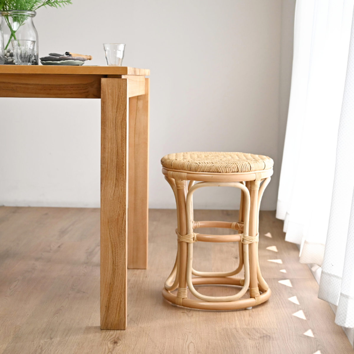 ラタン スツール 座面高44cm 軽量 籐椅子 ダイニングチェア ( ラタンチェア ラタンスツール 腰掛 籐製 軽い 円形 アジアン インテリア あじろ編み 和室 リビング 和モダン 脱衣所 洗面所 玄関 ナチュラル おしゃれ ) 【ナチュラル】 ナチュラル