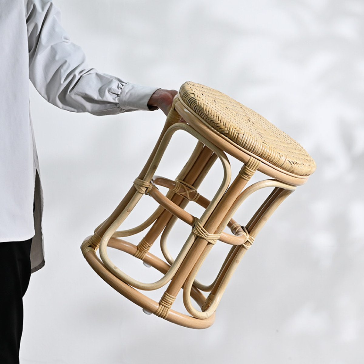 ラタン スツール 座面高44cm 軽量 籐椅子 ダイニングチェア ( ラタンチェア ラタンスツール 腰掛 籐製 軽い 円形 アジアン インテリア あじろ編み 和室 リビング 和モダン 脱衣所 洗面所 玄関 ナチュラル おしゃれ ) 【ナチュラル】 ナチュラル