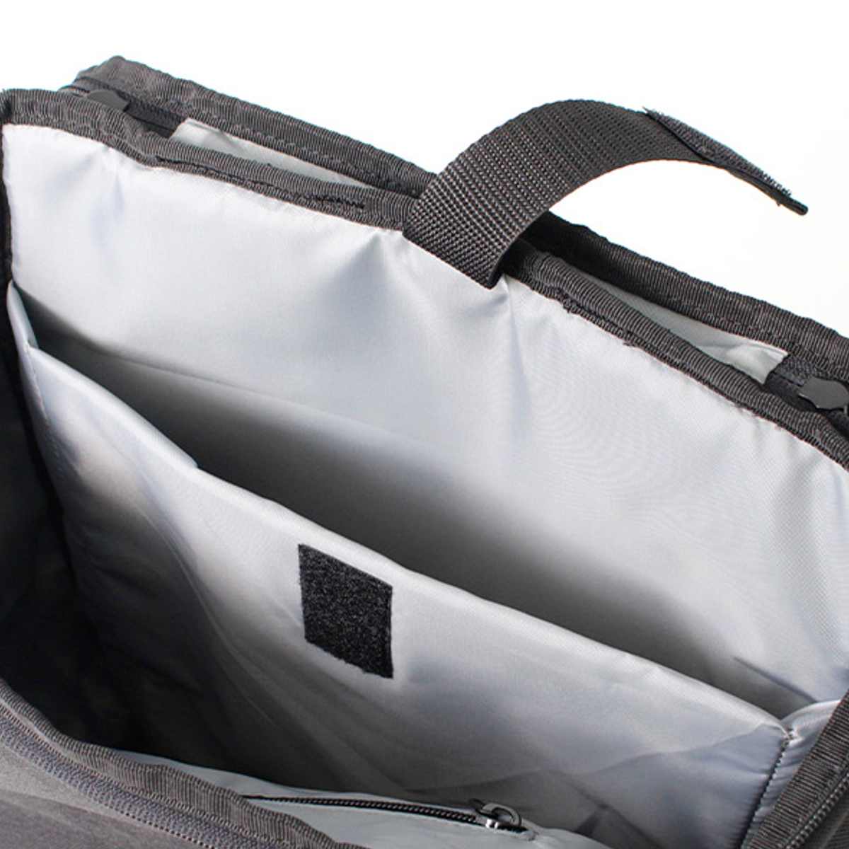 【アウトレット】リュック ライゼンタール OVERNIGHTER BACKPACK M ( reisenthel リュックサック ボックス型 バックパック レディース ツイストシルバー タブレット PC 収納 おしゃれ )