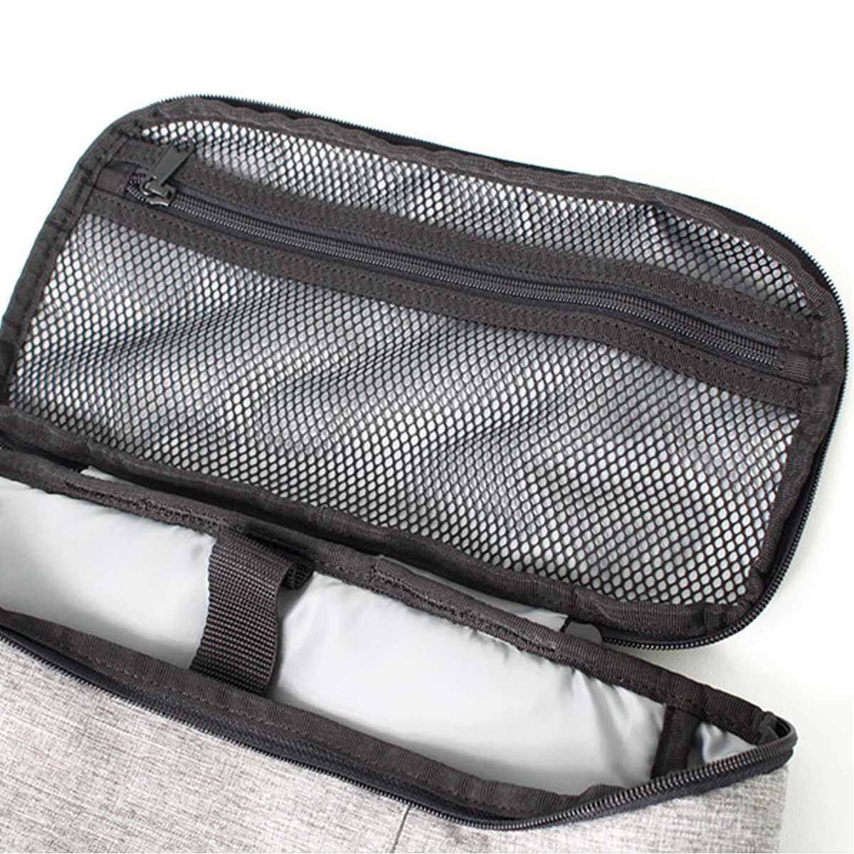 【アウトレット】リュック ライゼンタール OVERNIGHTER BACKPACK M ( reisenthel リュックサック ボックス型 バックパック レディース ツイストシルバー タブレット PC 収納 おしゃれ )