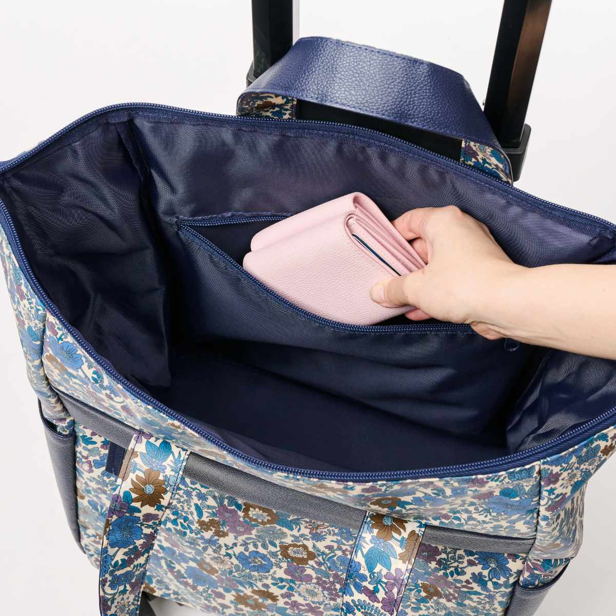 ショッピングカート cocoro ココロ 四輪型 リバティ・ファブリックス スモール ネオ ポーチ付き エミリー ( キャリーカート カート 4輪 買い物 トートバッグ 保温 保冷 軽量 取り外し 折りたたみ 高さ調節 ショッピング 花柄 ) 【ネイビー】 ネイビー