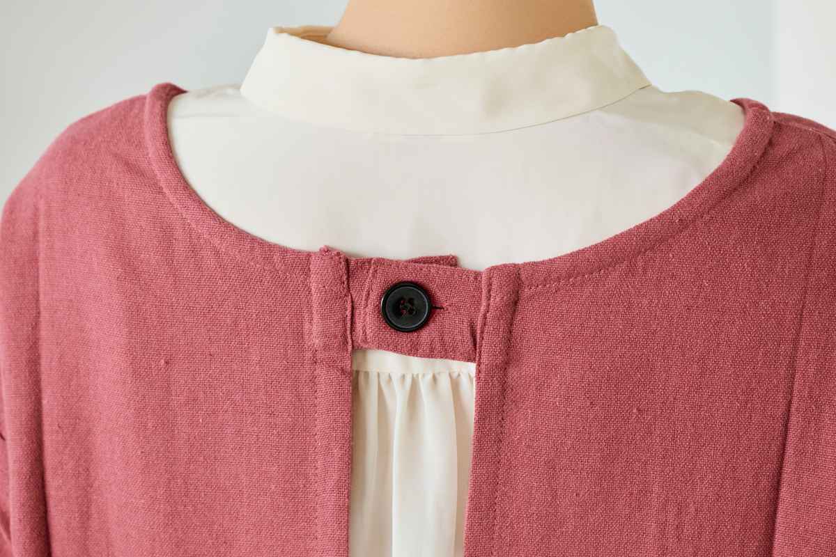 割烹着 イージー カッポウギ リサイクル糸 ( かっぽうぎ エプロン 作業着 台所エプロン 袖付きエプロン ポケット付き おしゃれ ワンピースエプロン 長袖 袖 ゴム 無地 シンプル 大人用 腰ひも レディース サステナブル ) 【ライトグレー】 ライトグレー