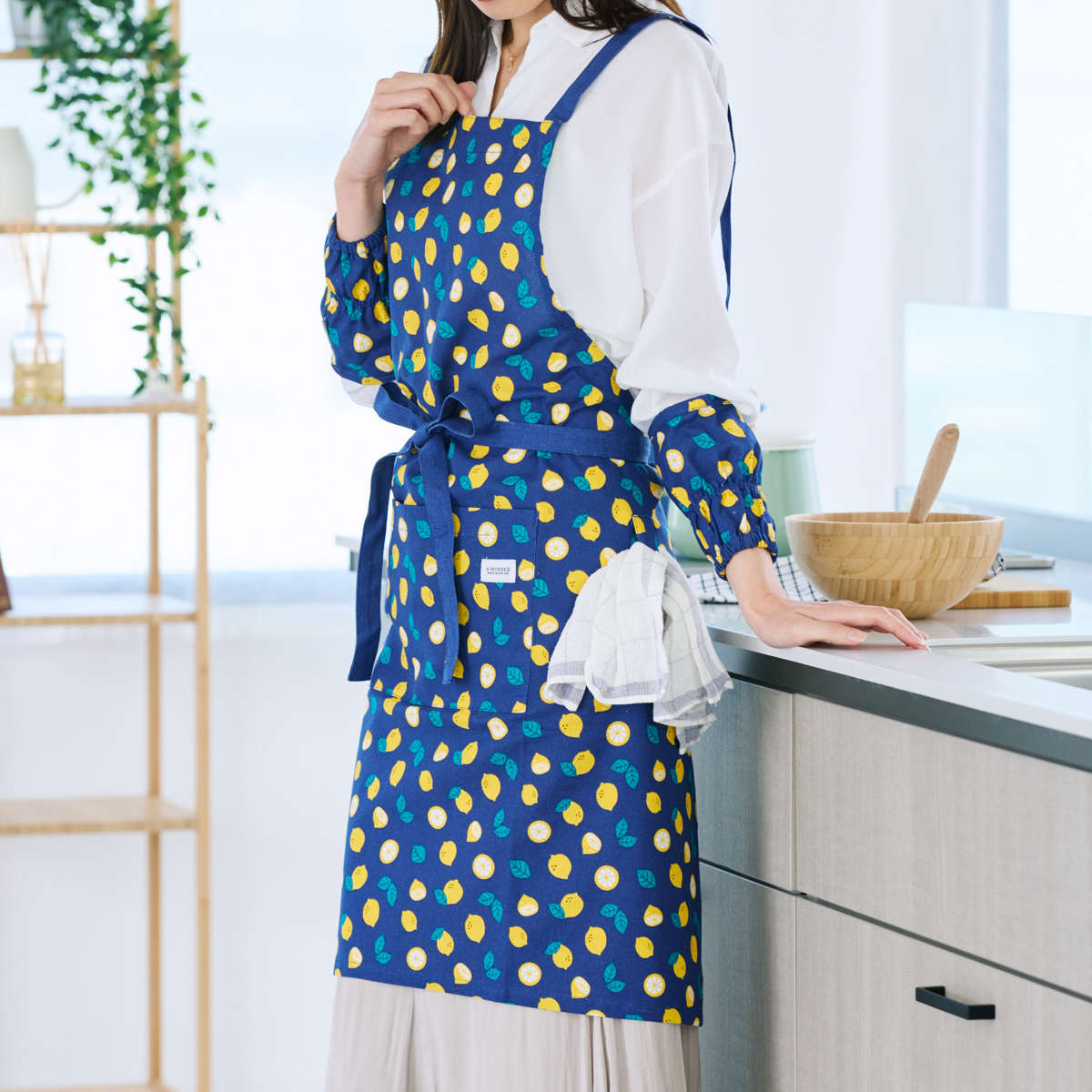 エプロン vieressa エーデ チェスター フルエプロン キッチン 炊事 ( キッチンエプロン 台所エプロン ヴィエレッサ インド綿 ポケット付き ループ付き 胸当てエプロン 大人用 レディース バッククロス 綿 タオルループ おしゃれ ) 【ネイビー】 ネイビー