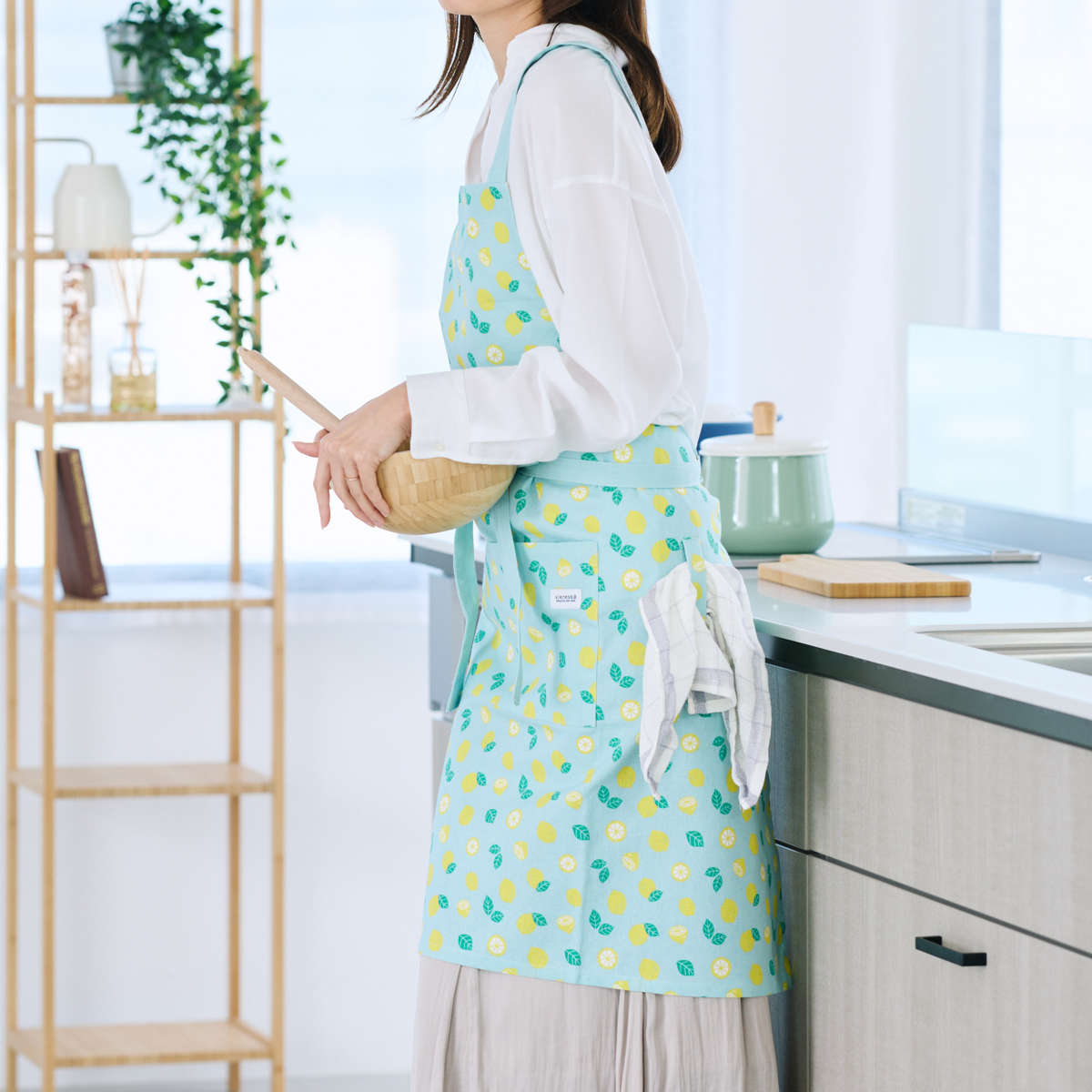 エプロン vieressa エーデ チェスター フルエプロン キッチン 炊事 ( キッチンエプロン 台所エプロン ヴィエレッサ インド綿 ポケット付き ループ付き 胸当てエプロン 大人用 レディース バッククロス 綿 タオルループ おしゃれ ) 【ネイビー】 ネイビー