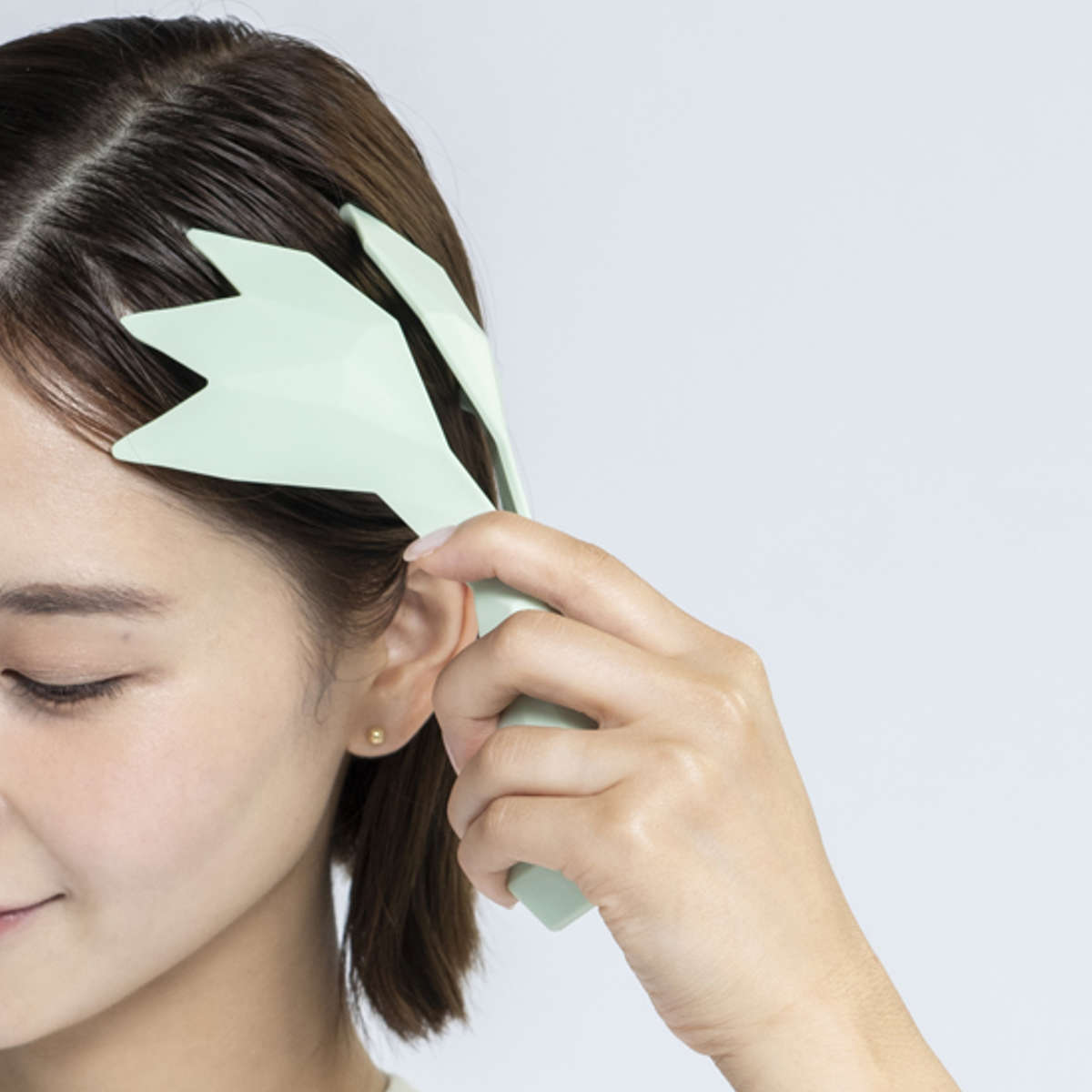 マッサージ器 キカケア ヘッドマッサージャー 頭皮ケア ( カッサ リフレッシャー マッサージグッズ セルフケア用品 シリコン ヘッドスパ 頭皮マッサージ リフレッシュ コンパクト 幾何学モチーフ おしゃれ 入浴 お風呂 自宅 )