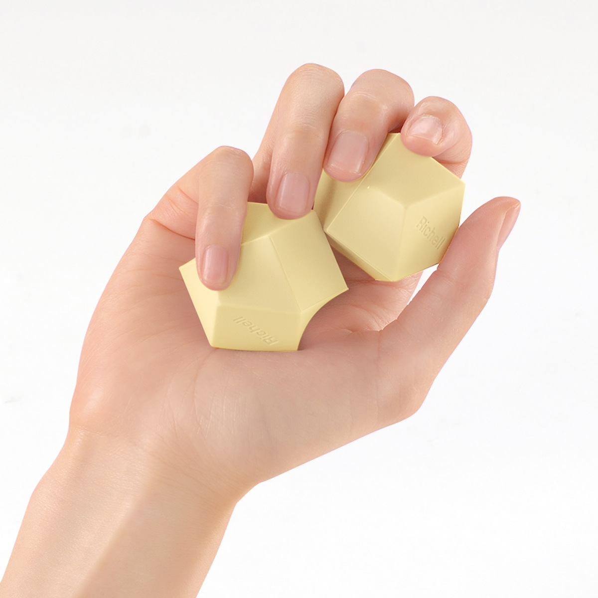 マッサージ器 キカケア ハンドローラー ツボ押し ハンドケア （ つぼ押し マッサージグッズ セルフケア用品 手 指 脚 つぼ ツボ シリコン リフレッシュ コンパクト 幾何学モチーフ おしゃれ オフィス 会社 自宅 眠気 会議 ）