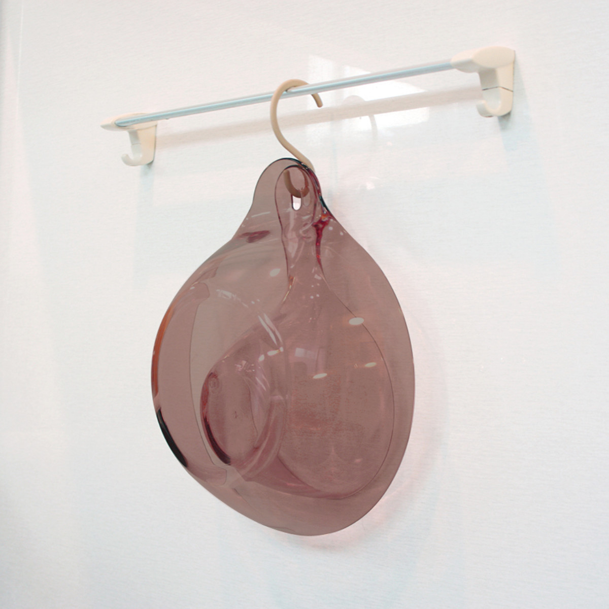 湯桶 karali カラリ ( 湯おけ 風呂おけ クリア 洗面器 風呂桶 透明 くすみカラー ウォッシュボール 速乾 通気性 かびにくい 壁掛け フック 軽い 丈夫 収納 ) 【モーヴピンク】 モーヴピンク