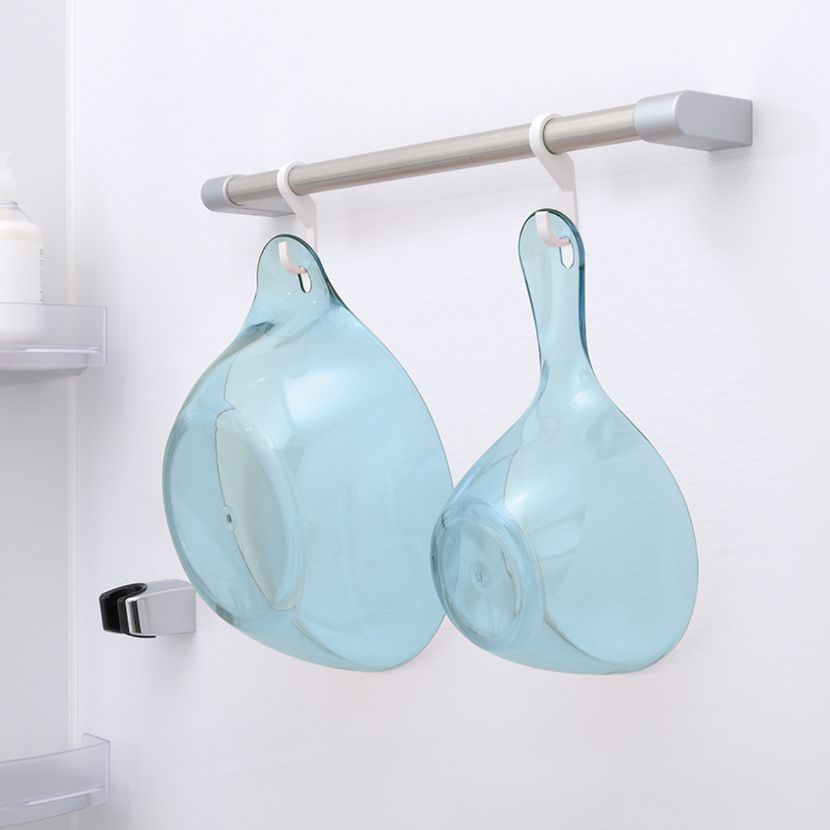 手桶 karali カラリ ( 風呂おけ 湯桶 クリア 洗面器 風呂桶 手おけ 透明 くすみカラー ハンディボール 速乾 通気性 かびにくい 壁掛け フック 軽い 丈夫 収納 ) 【アクアブルー】 アクアブルー