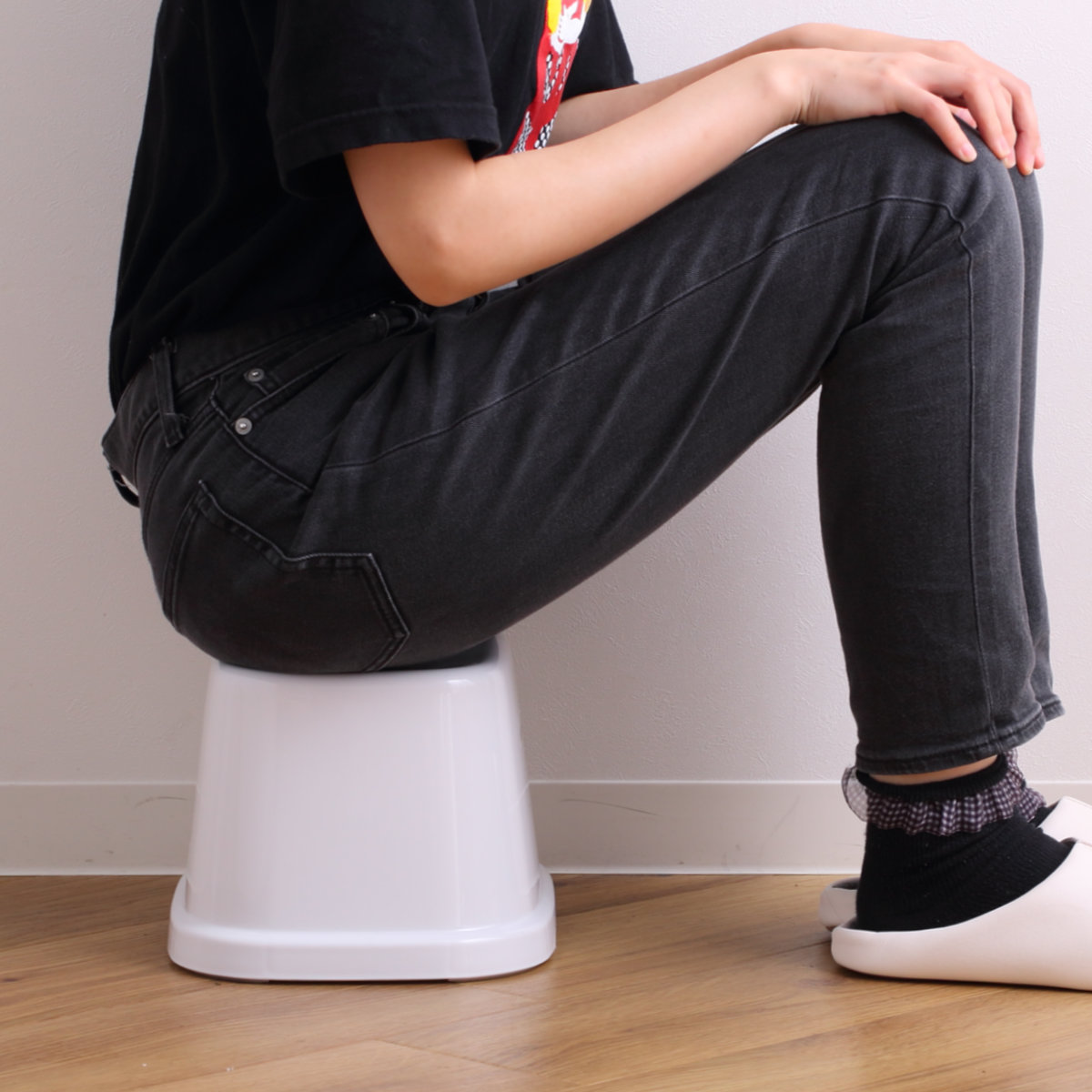 風呂椅子 シンプルトーン 座面高さ 18cm 日本製 ( 風呂いす お風呂 腰かけ イス 座面高18 入浴 抗菌 抗菌加工 銀イオン バスグッズ 椅子 ホワイト ブルー シンプル ) 【ホワイト】 ホワイト