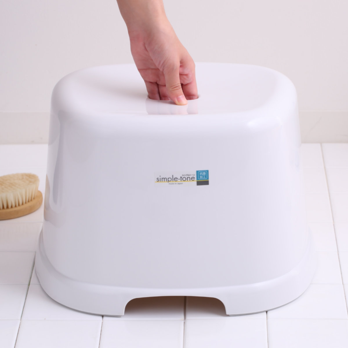 風呂椅子 シンプルトーン 座面高さ 25cm 日本製 ( 風呂いす お風呂 腰かけ イス 座面高25 入浴 抗菌 抗菌加工 銀イオン バスグッズ 椅子 ホワイト ブルー シンプル ) 【ブルー】 ブルー