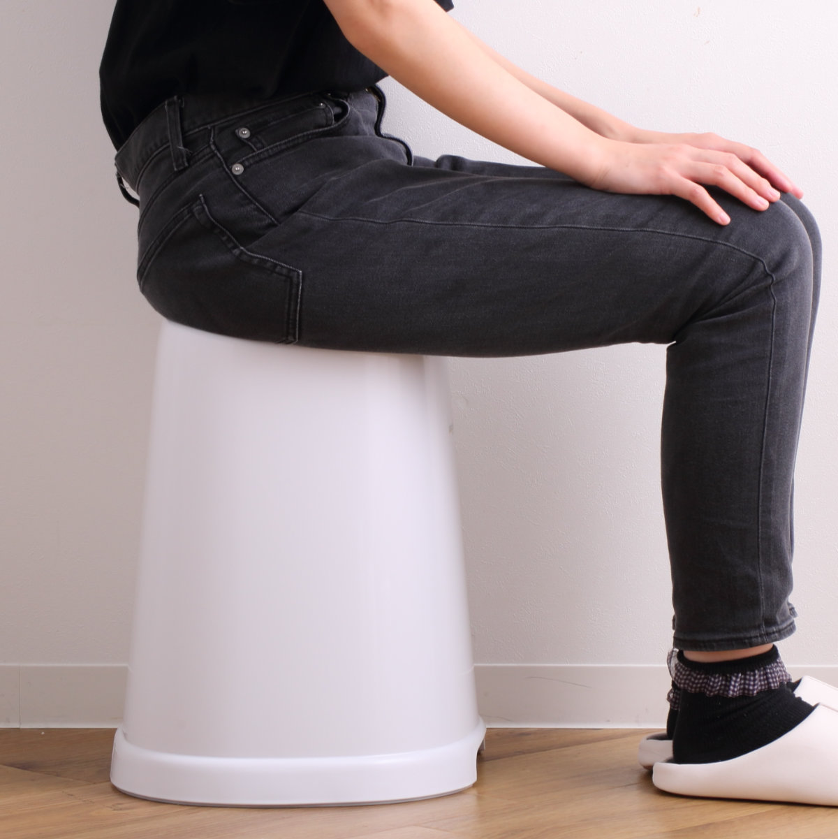 風呂椅子 シンプルトーン 座面高さ 40cm 日本製 ( 風呂いす お風呂 腰かけ イス 座面高40 入浴 抗菌 抗菌加工 銀イオン バスグッズ 椅子 ホワイト ブルー シンプル ) 【ホワイト】 ホワイト