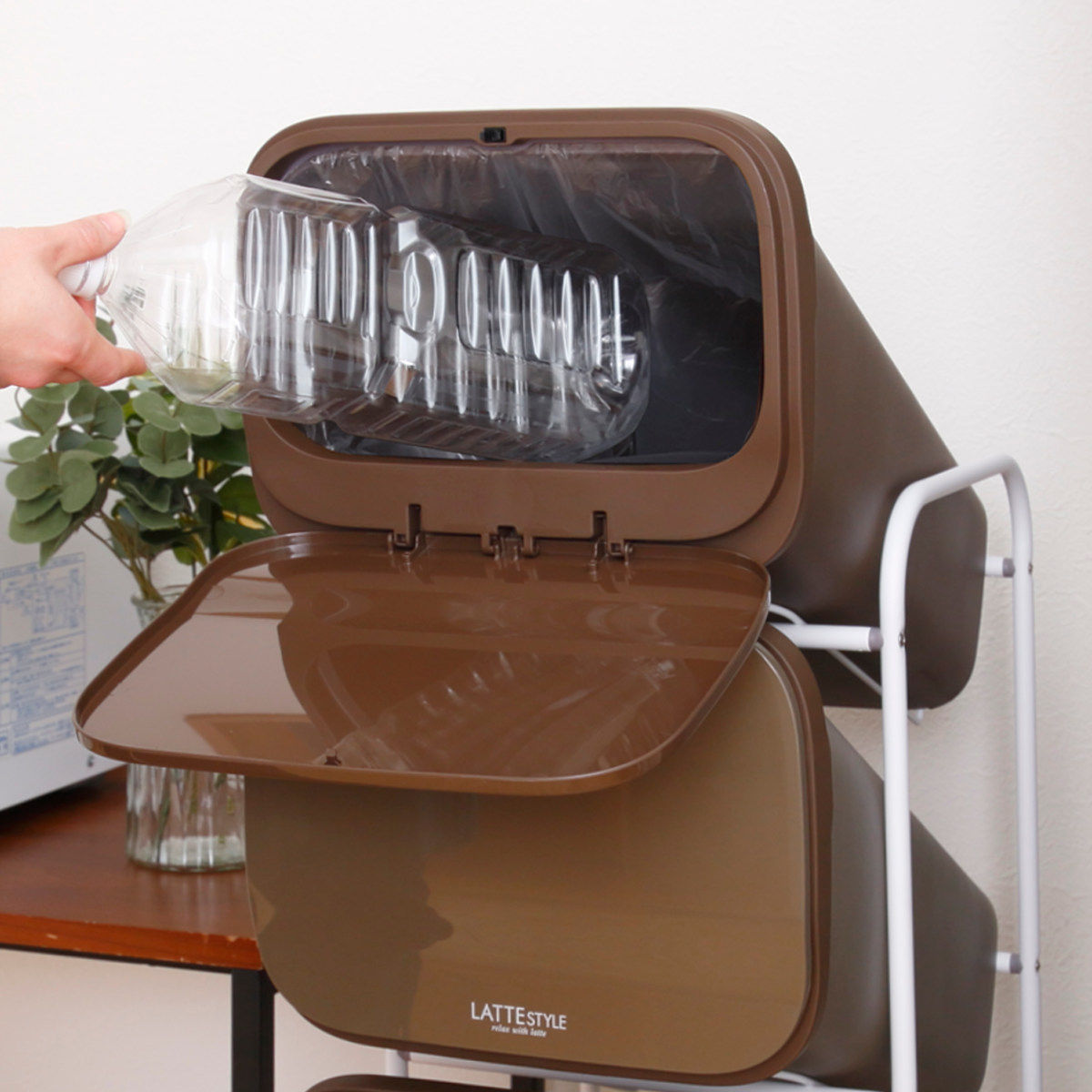 【29日まで】ゴミ箱 分別 スタンドダストボックス 19L×4段 ブラウン系 dショッピング |ゴミ箱 76L 4段 分別 ラテスタイル スタンド
