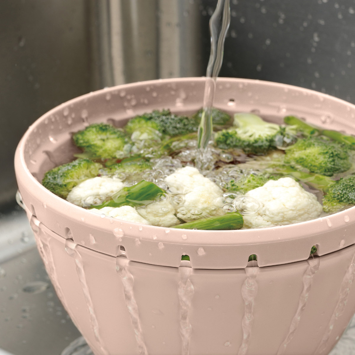 ザル・ボール 3点セット Sサイズ リベラリスタ ボールコランダーセットS フタ付き ( 食洗機対応 電子レンジ対応 ボウル ザル コランダー 耐熱ボウル ボール ざる 水切りザル 水切り 湯切り 下ごしらえ 蓋付き ふた付き ) 【ホワイト】 ホワイト