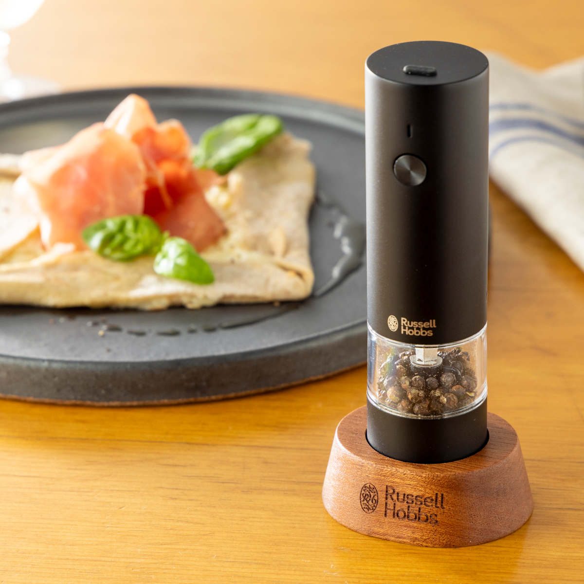 Russell Hobbs 充電式 電動ミル ソルト&ペッパー ミニ 木台付き スパイスミル ( ラッセルホブス ミル USB ソルトミル ペッパーミル ワンプッシュ セラミック刃 ウッドスタンド付き 胡椒 岩塩 キャップ付き ) 【シルバー】 シルバー