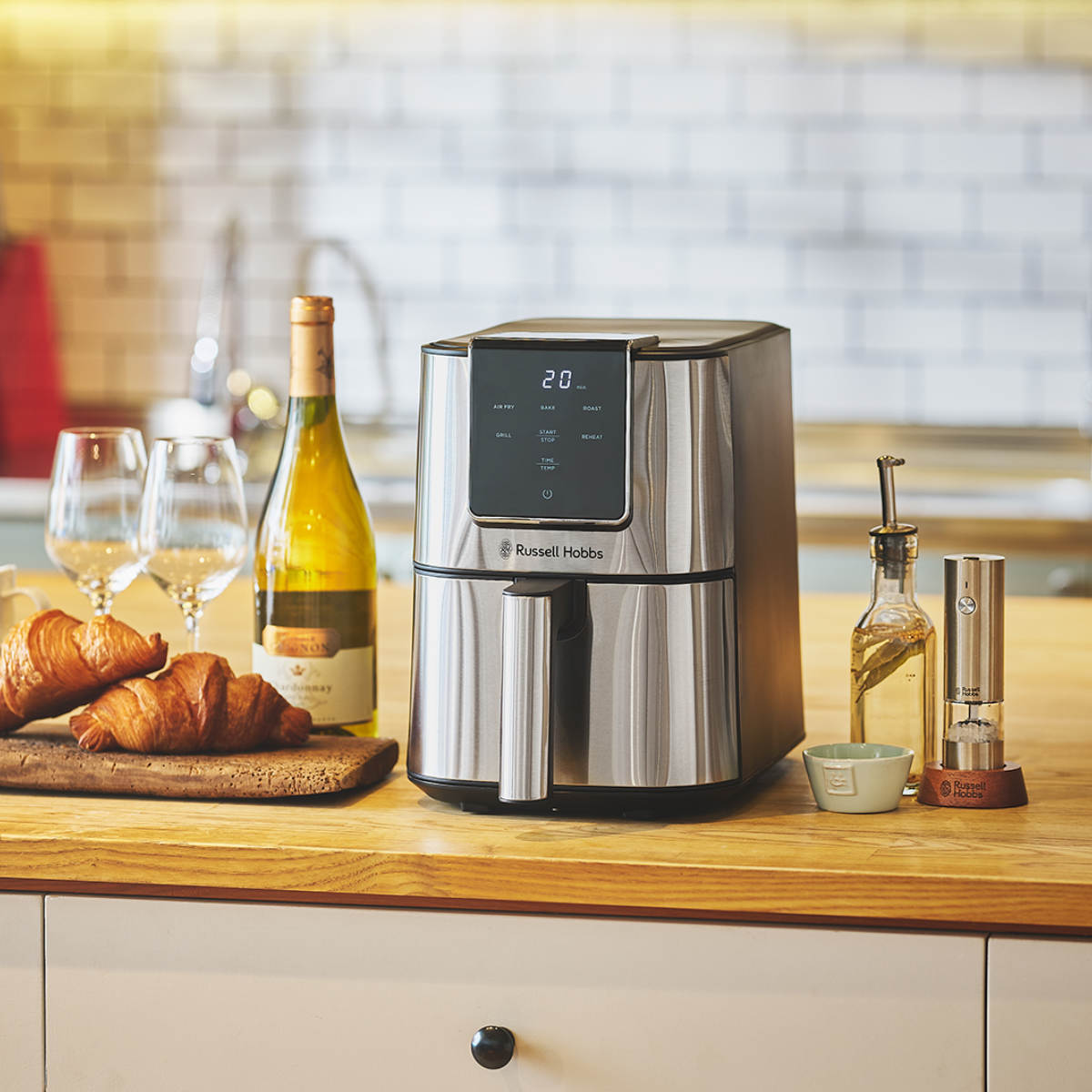 Russell Hobbs エアフライオーブン 4L ノンフライヤー 電気フライヤー ( ラッセルホブス Air Fry Oven エアフライヤー ノンオイル 油を使わない 低カロリー 揚げ物 レシピ付 時短調理 簡単調理 ほったらかし シルバー )