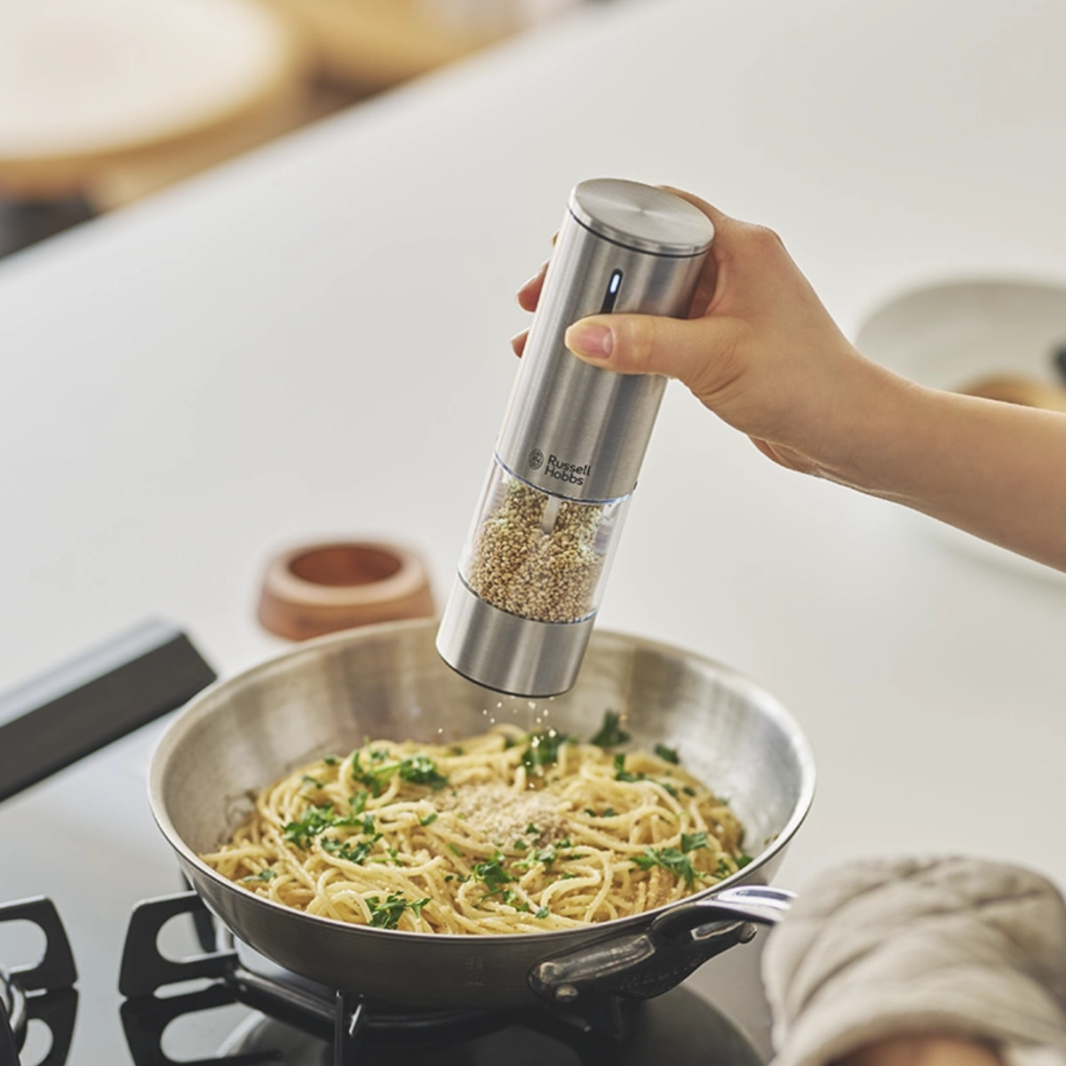 Russell Hobbs 充電式 電動ミル 木製スタンド付き ゴマミル ( ラッセルホブス ミル USB ごまミル 胡麻ミル ウッドスタンド付き ごま 胡麻 ゴマ すりごま すりゴマ LED )