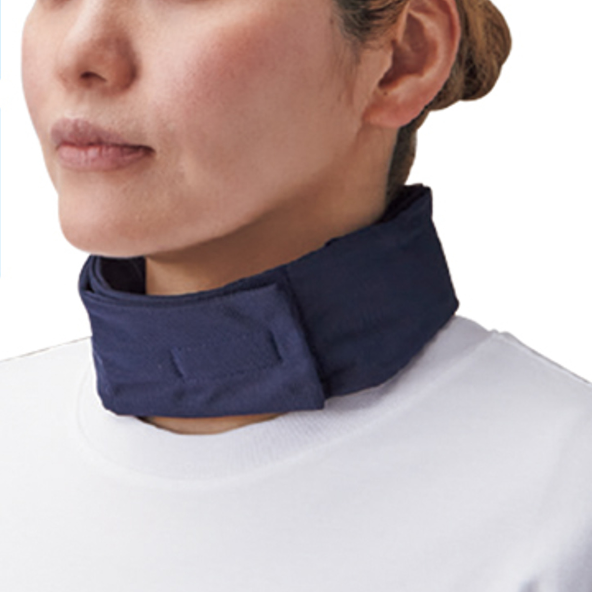 熱中対策用品 涼感ネッククーラー 保冷剤付き ( ネッククーラー 首 冷やす 冷却 グッズ 50cm 長さ調節可 洗える 涼感 ひんやり 保冷剤 冷たい 熱中症対策 暑さ対策 首元 ネック リング クーラー 洗濯OK 繰り返し使える )