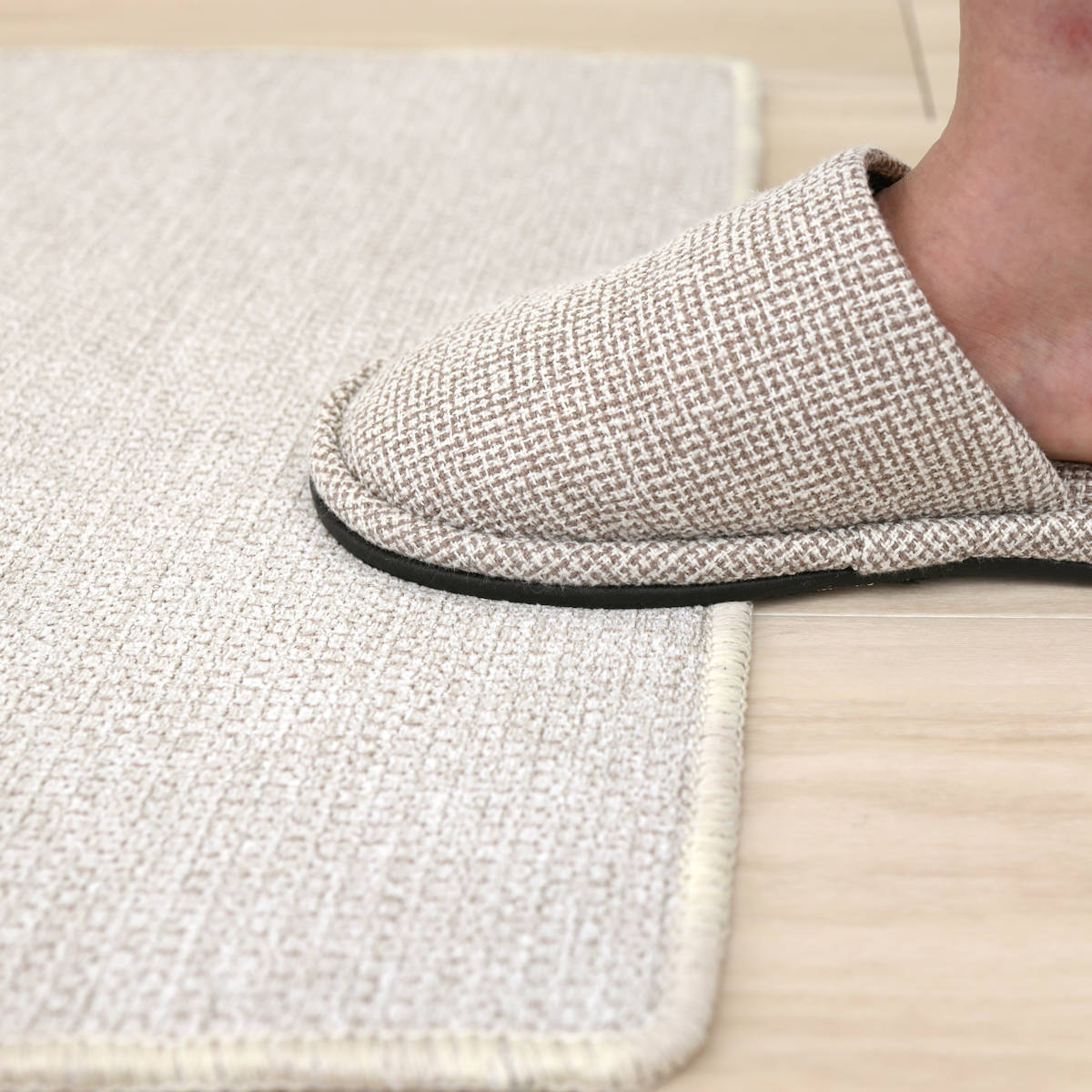 キッチンマット PallyPally 47×120cm 撥水加工 洗濯機可 ( マット キッチンラグ インテリアマット 台所マット 水に強い 洗える 薄手 マルチマット 玄関マット ラグマット 玄関 室内 ラグ 滑り止め加工 撥水 拭ける ひとり暮らし ) 【グレー】 グレー