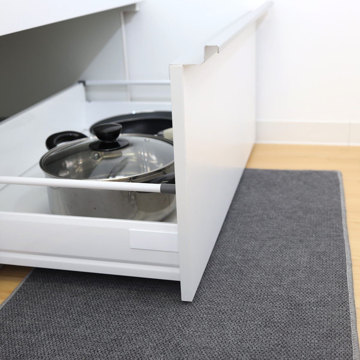 キッチンマット PallyPally 47×180cm 撥水加工 洗濯機可 ( マット キッチンラグ インテリアマット 台所マット 水に強い 洗える 薄手 マルチマット 玄関マット ラグマット 室内 ラグ 滑り止め加工 撥水 拭ける ) 【ブラウン】 ブラウン