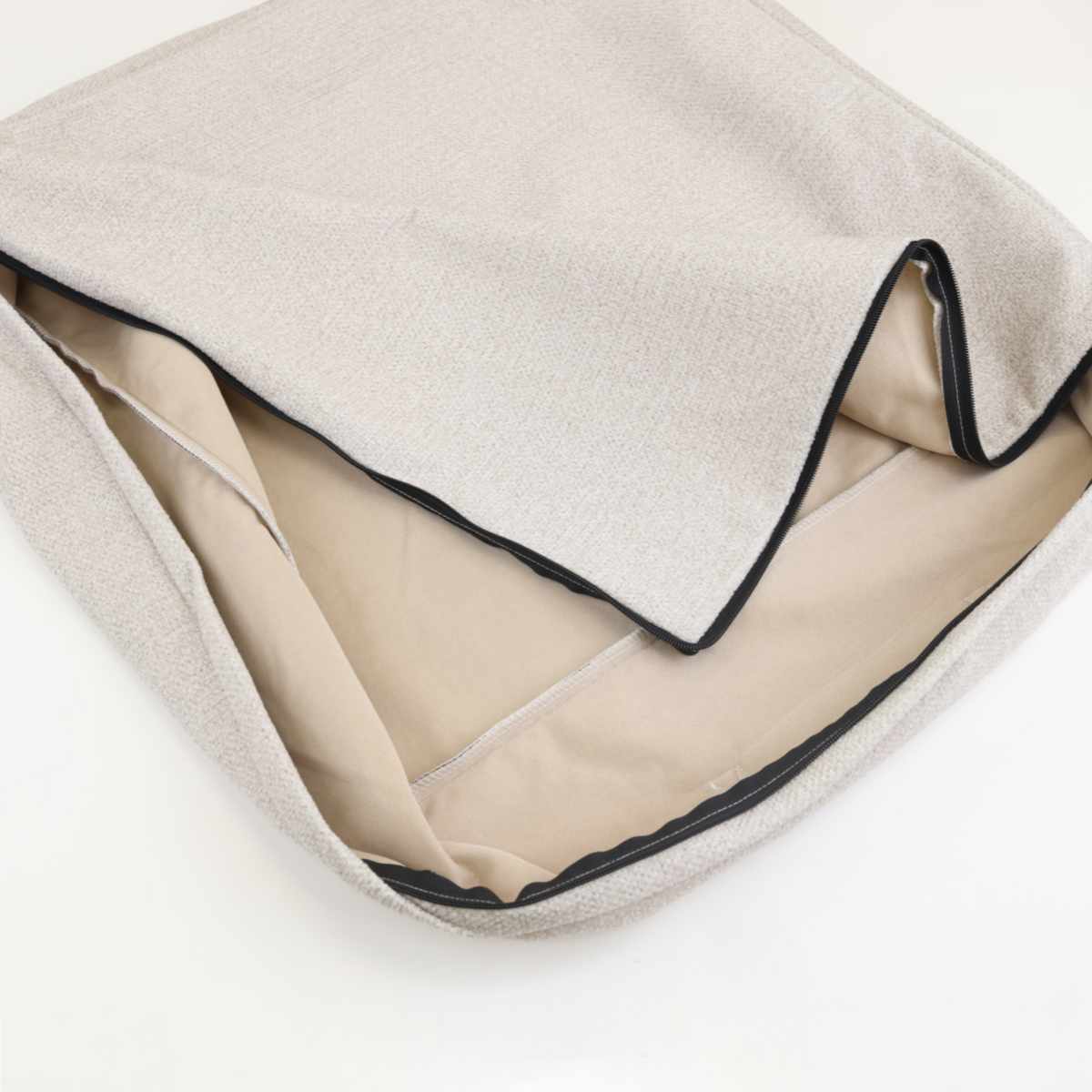 布団収納袋 クッションになる収納袋 Pally 60×60×20cm ( 収納 布団 布団収納 クッション カバー 収納袋 クッションになる 毛布 ブランケット 冬布団 こたつ布団 羽毛布団 シーズンオフ 衣替え ) 【アイボリー】 アイボリー