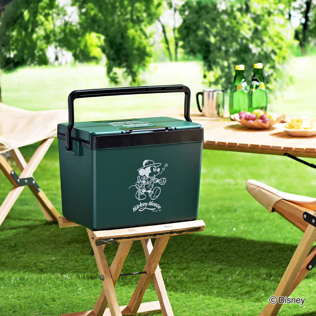クーラーボックス 12L ディズニークールボックス2 ミッキー プーさん ( ディズニー Disney ミッキーマウス くまのプーさん 保冷 クーラーBOX 保冷ボックス キャンプ アウトドア ハンドル付き ショルダーベルト付き 日本製 ) 【アイボリー】 アイボリー