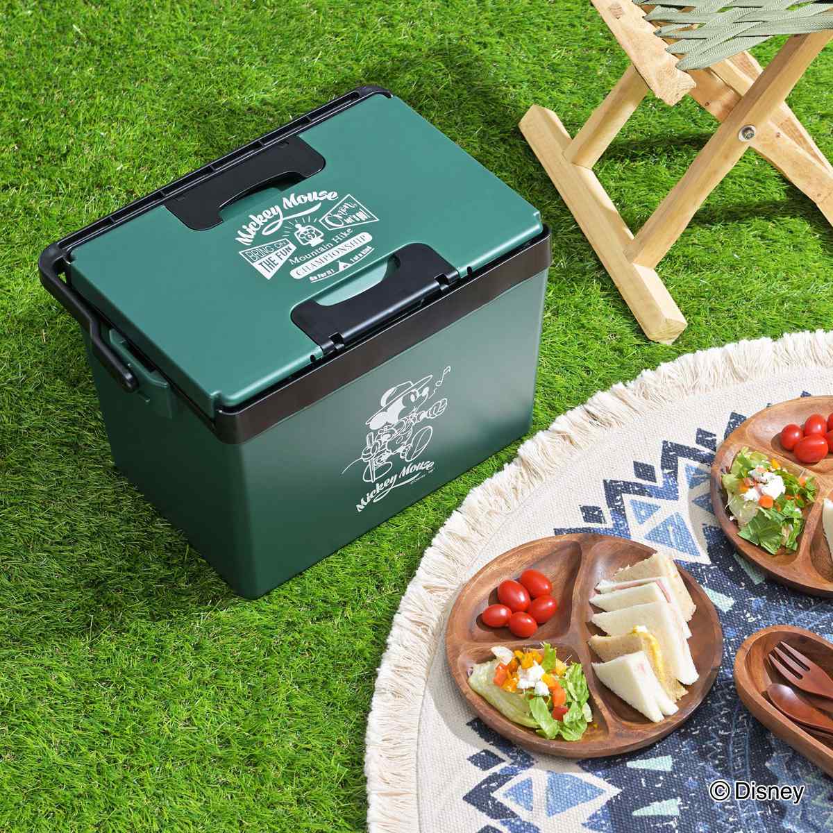 クーラーボックス 12L ディズニークールボックス2 ミッキー プーさん ( ディズニー Disney ミッキーマウス くまのプーさん 保冷 クーラーBOX 保冷ボックス キャンプ アウトドア ハンドル付き ショルダーベルト付き 日本製 ) 【アイボリー】 アイボリー