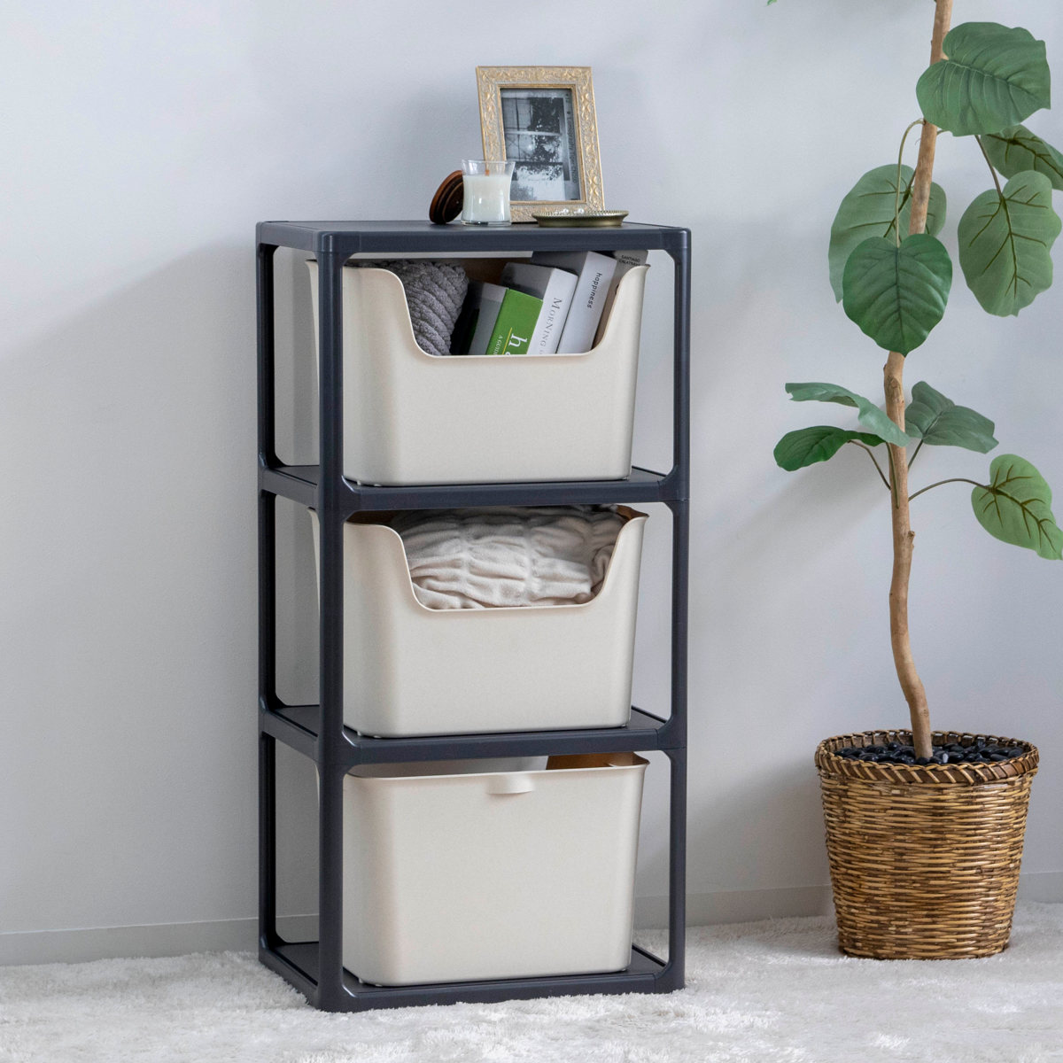 ラック 3段 収納ボックス付き カタス 組立品 日本製 ダークグレー ( 収納ケース 収納 ボックス プラスチック ケース 収納ラック 小物入れ オープンラック シェルフ おもちゃ箱 衣類収納 フリーラック おしゃれ ) 【ピンク】 ピンク