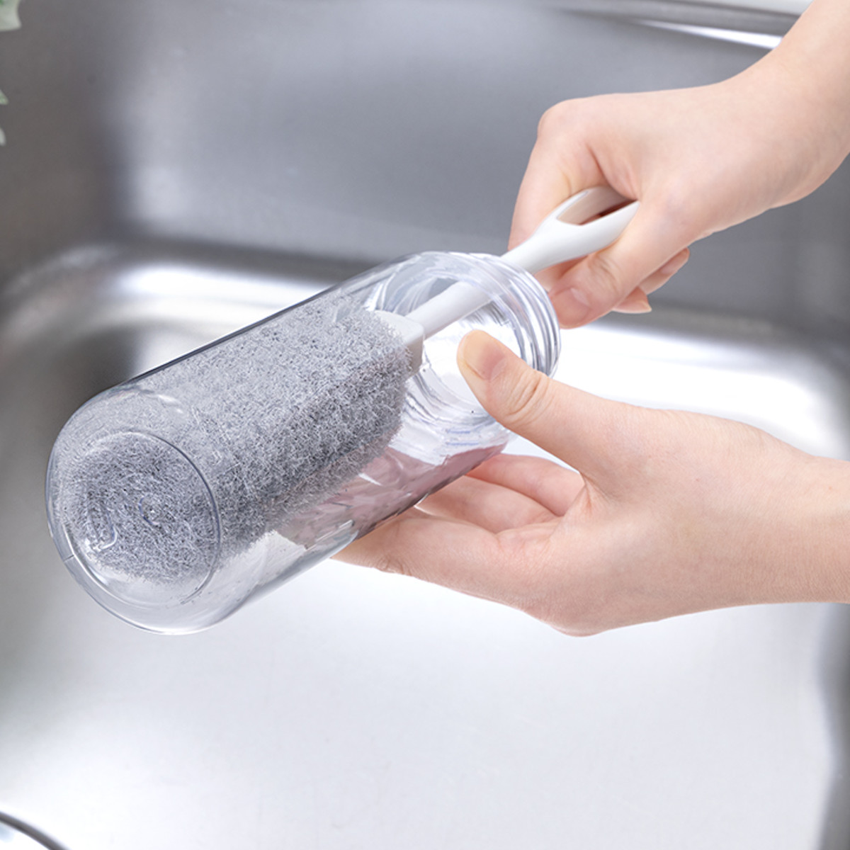 ボトル洗いブラシ アフロのひと回し タンブラー用 ( ボトル洗いスポンジ タンブラー用スポンジ 冷水筒洗い キッチンスポンジ 柄付き 日本製 キッチンブラシ 洗浄ブラシ 柄付きブラシ ペットボトルスポンジ キズがつきにくい )