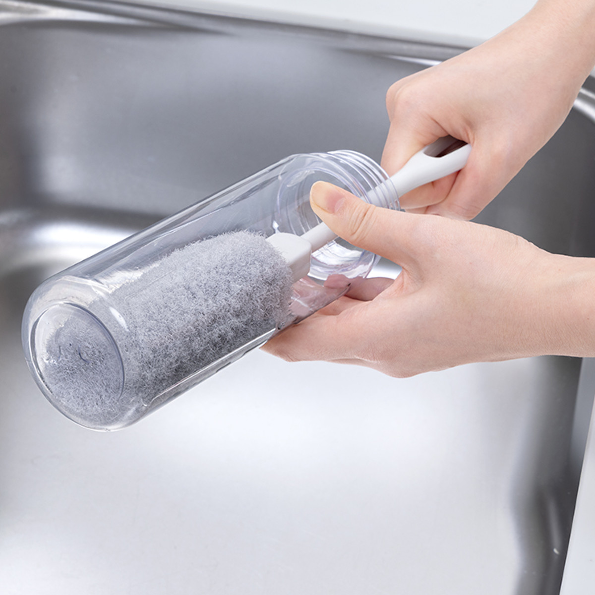 ボトル洗いブラシ アフロのひと回し タンブラー用 ( ボトル洗いスポンジ タンブラー用スポンジ 冷水筒洗い キッチンスポンジ 柄付き 日本製 キッチンブラシ 洗浄ブラシ 柄付きブラシ ペットボトルスポンジ キズがつきにくい )
