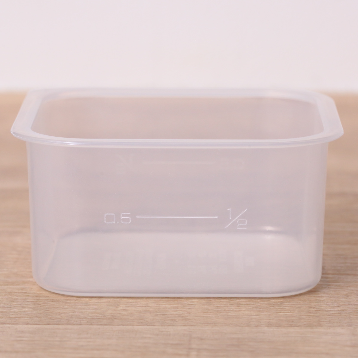 米びつ 5kg お米ケース 計量カップ付き ( 日本製 米櫃 こめびつ ライスストッカー 米 お米 保存容器 冷蔵庫 5kg用 5キロ 保管 保存 収納 お米収納 お米保管 ペットフード 袋のまま シンク下 引出し キッチン収納 ) 【ホワイト】 ホワイト