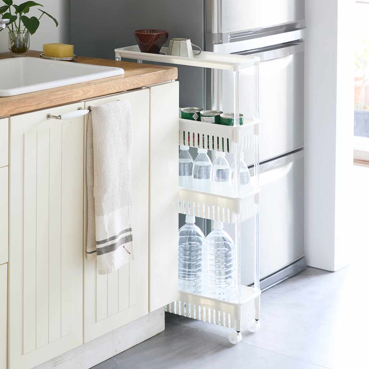 キッチンワゴン ルーチェワゴン 4段 幅15.2cm 奥行49.9cm 高さ87.4cm ( キャスター付き 天板付き キッチンストッカー 日本製 マルチワゴン キッチンラック ワゴン ラック 収納 ワゴン収納 バスケットワゴン キッチン 洗面所 四段 ) 【ホワイト】 ホワイト