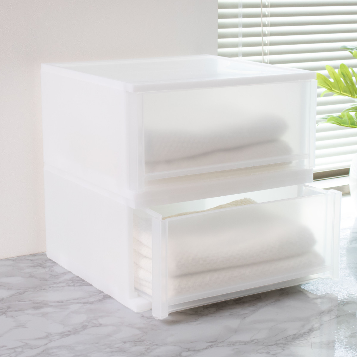 収納ケース 引出し Brio ワイド CDワイドケース 約幅36×奥行34.7×高さ18.5cm ( 収納ボックス 収納 プラスチック 小物収納 小物 積み重ね スタッキング 小物入れ 小物整理 CD デスク収納 仕切り付き 仕切り板 ) 【ブラウン】 ブラウン