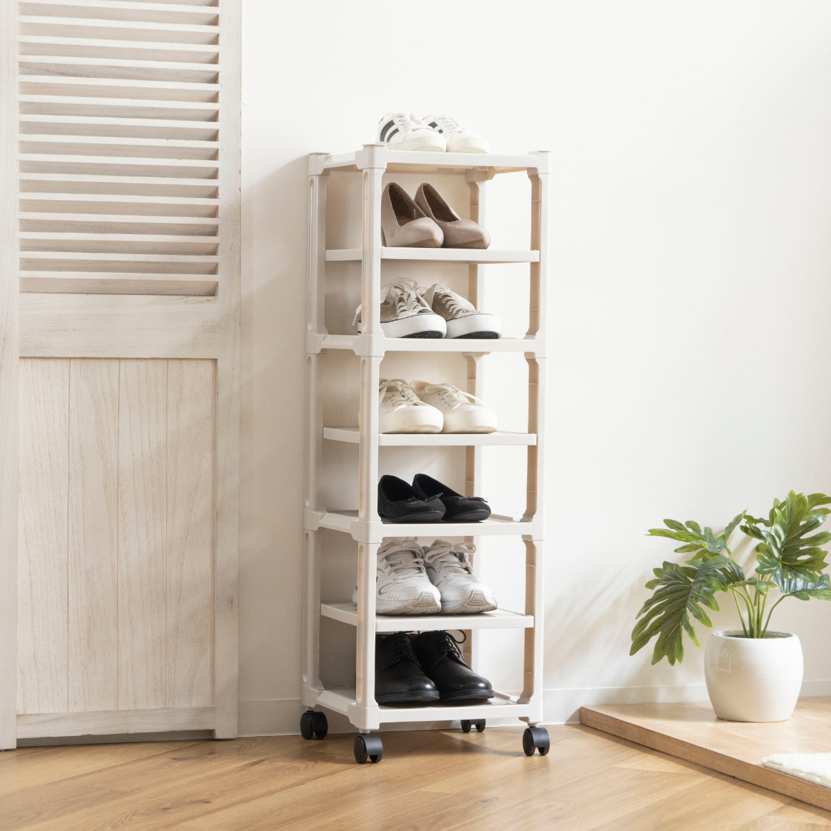靴箱 カクストレージ 6段 キャスター付き （ スリム 6足 省スペース 下駄箱 靴入れ 玄関収納 収納 一人暮らし 可動棚 日本製 ワンルーム 幅30.5cm コンパクト シューズボックス ラック スッキリ 収納棚 棚 クローゼット ）