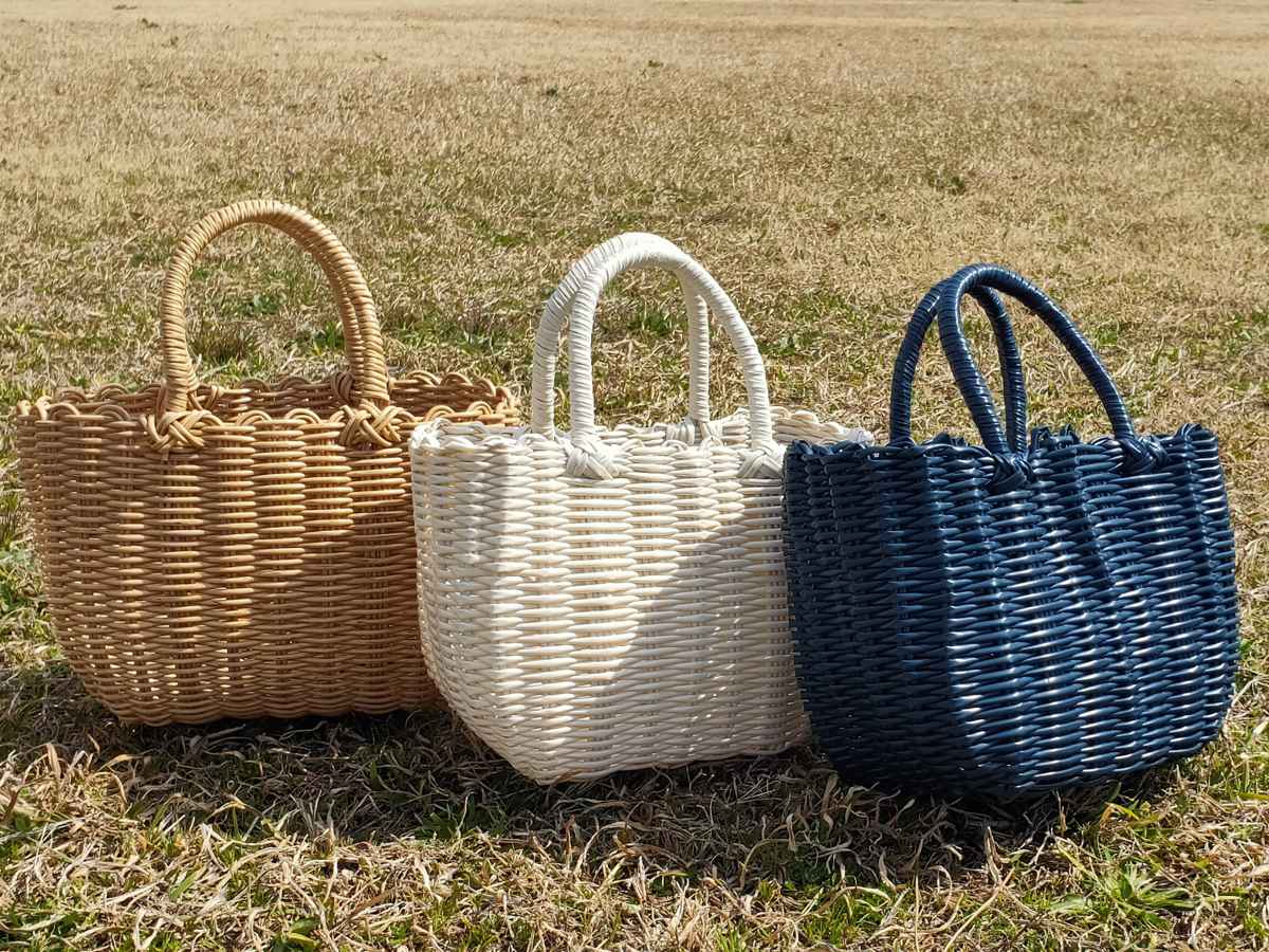 バスケット al.atte 客室用の洗える抗菌湯かごL ナチュラル ( バッグ 鞄 小物入れ カゴバッグ かご トートバッグ 温泉バッグ 銭湯 湯カゴ カゴ 籠 手提げ 丸洗い 抗菌 カバン 天然素材風 プラスチック製 手編み )