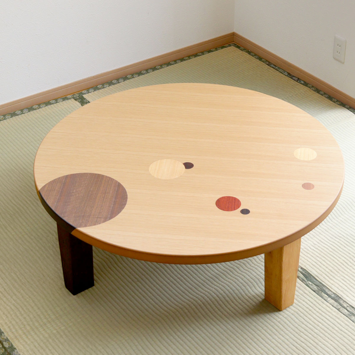 レアな大阪産根来塗　座卓　ちゃぶ台　円形　テーブル　穴あき レアな大阪産根来塗 座卓 ちゃぶ台 形 テーブル 穴あき