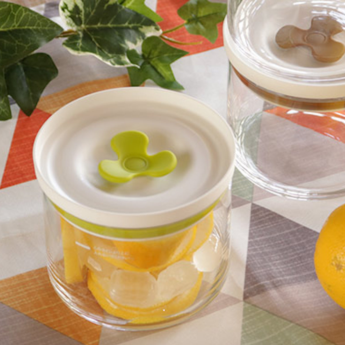 保存容器 キッチン マイデリカ キーパー S 380ml ( 保存 ガラス 容器 キャニスター 密閉 保存瓶 丸型 ガラス保存容器 フードストッカー 液体 透明 蓋 バルブ付き パッキン ガラスポット 作り置き 冷蔵庫 0.38L ) 【ブラウン】 ブラウン