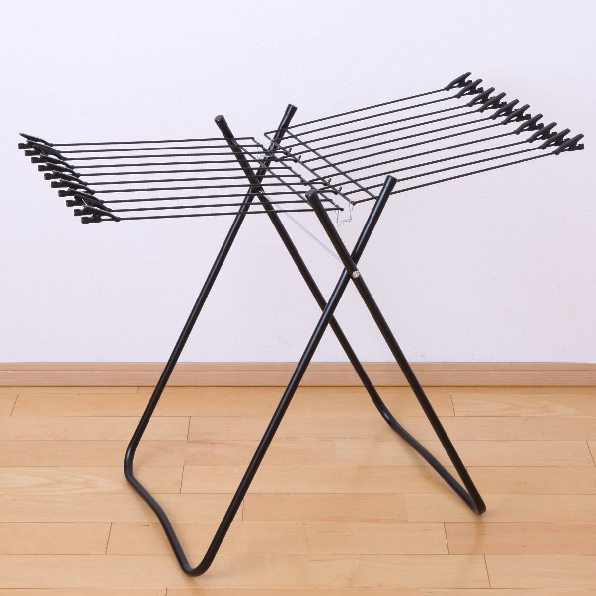 物干し 室内 スタンド物干しE20 DX ( タオル干し 洗濯 スタンド 折りたたみ 省スペース 20枚 タオル 平干し タオルハンガー ハンガーラック クリップ付 フェイスタオル ) 【ホワイト×ブラック】 ホワイト×ブラック