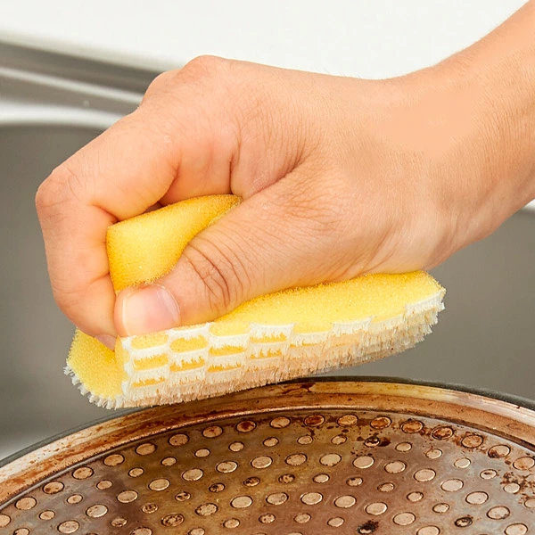 キッチンスポンジ ハードタイプ そうじの神様 カッチコチブラシ キッチン用 （ スポンジ ブラシ キッチンブラシ 焦げ落とし フライパン用 コンロ用 五徳用 ごとく用 グリル用 コゲ落とし 頑固汚れ用 キッチン用品 ）
